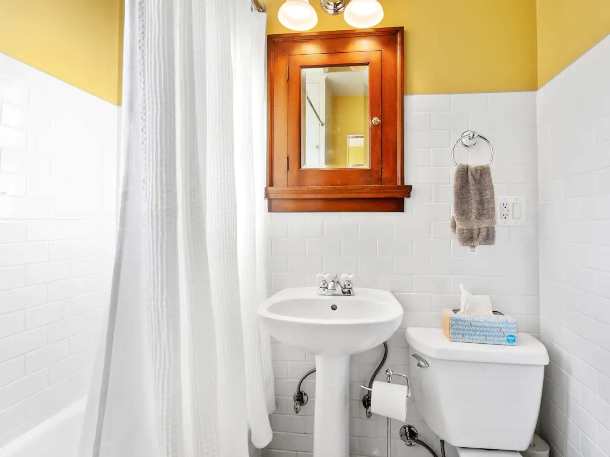 thumbnail view of a listing photo