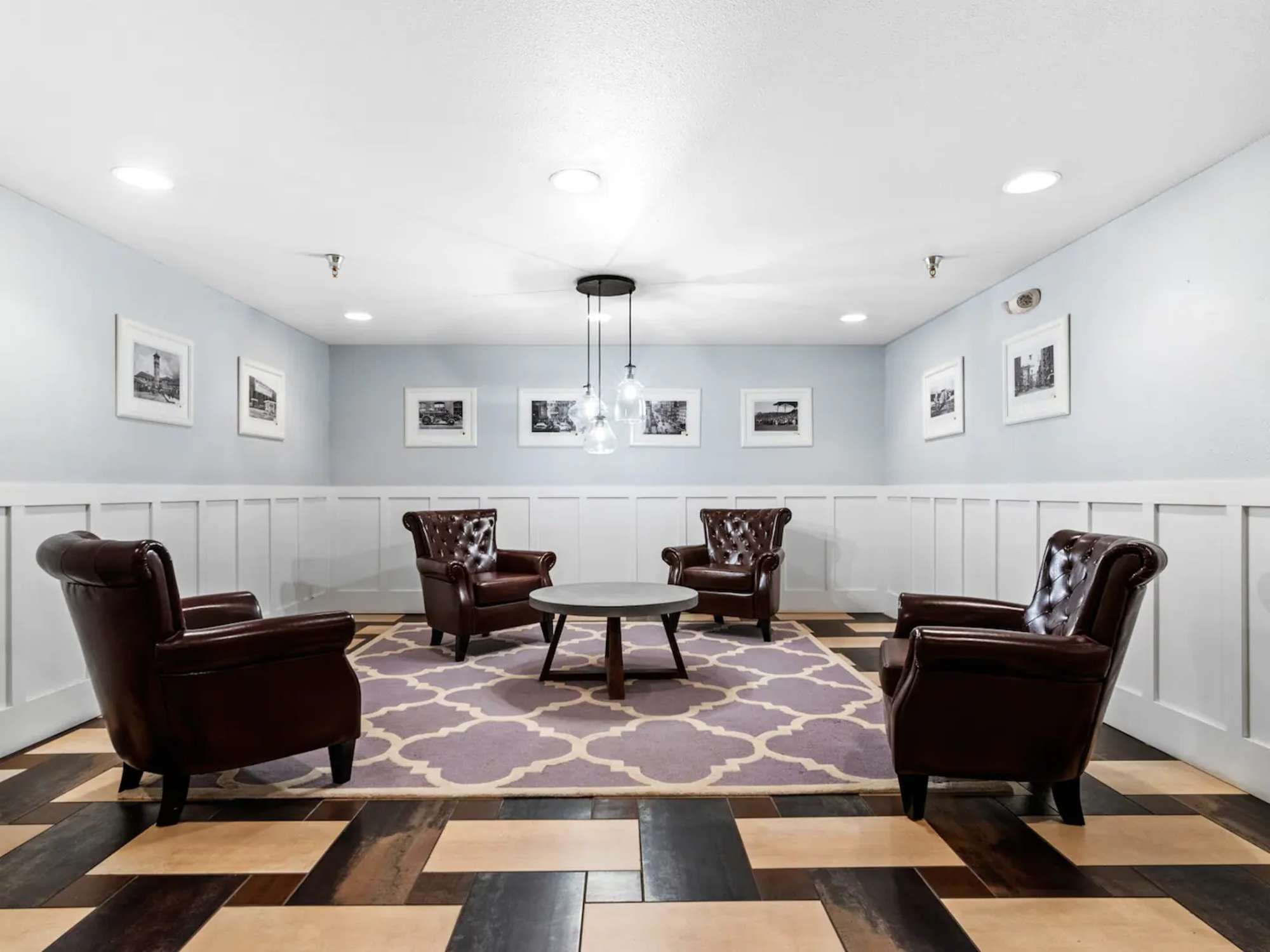 thumbnail view of a listing photo