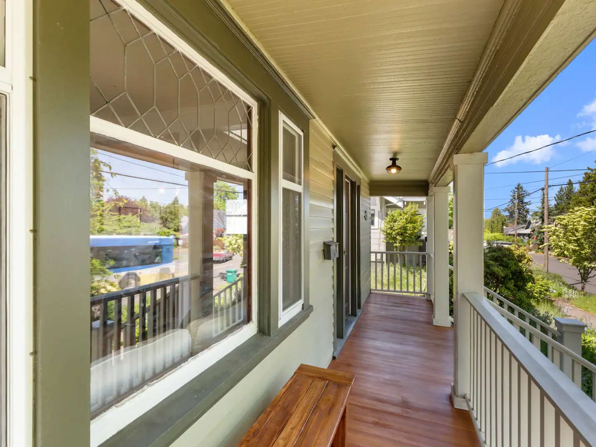 thumbnail view of a listing photo