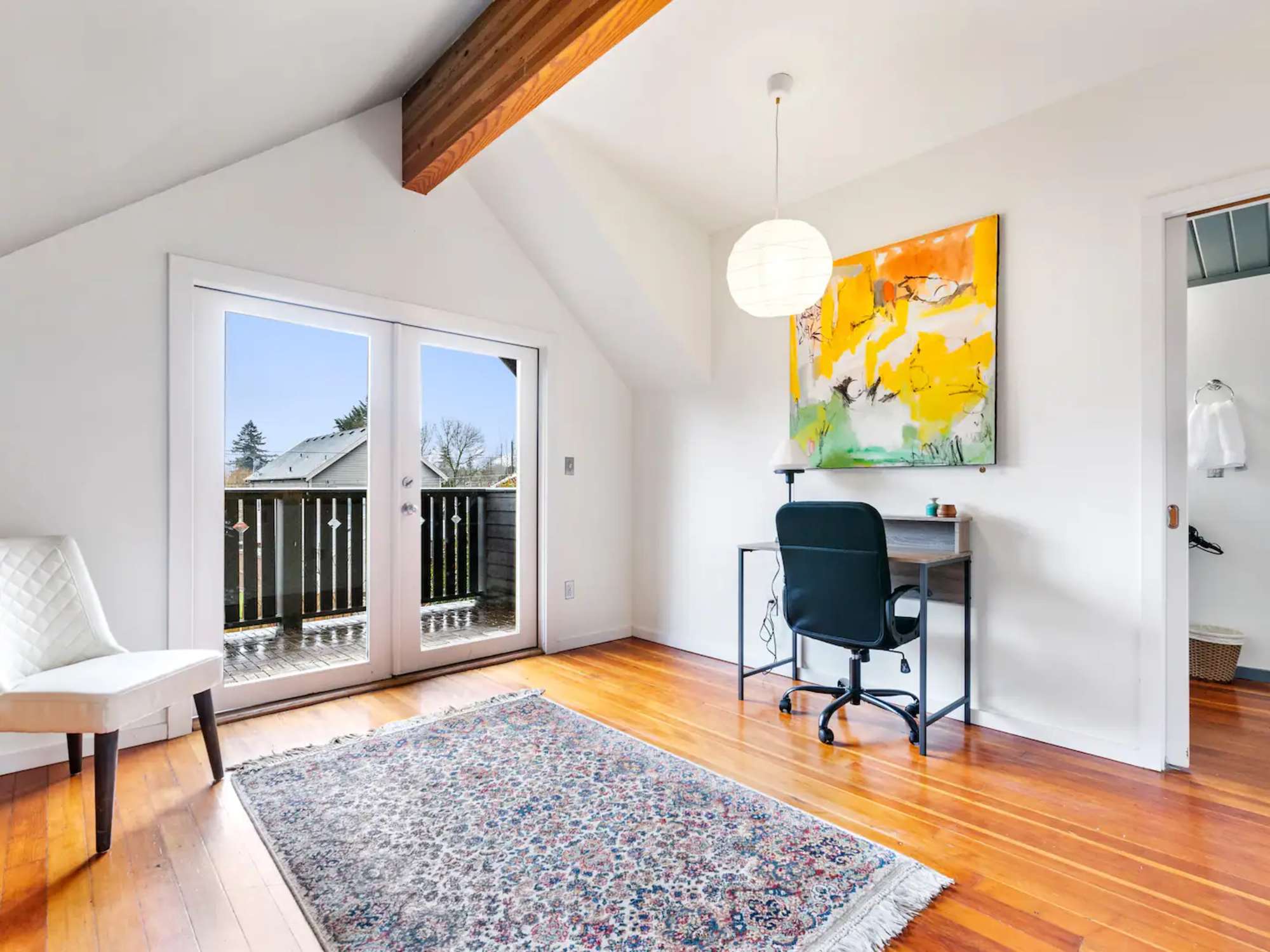 thumbnail view of a listing photo