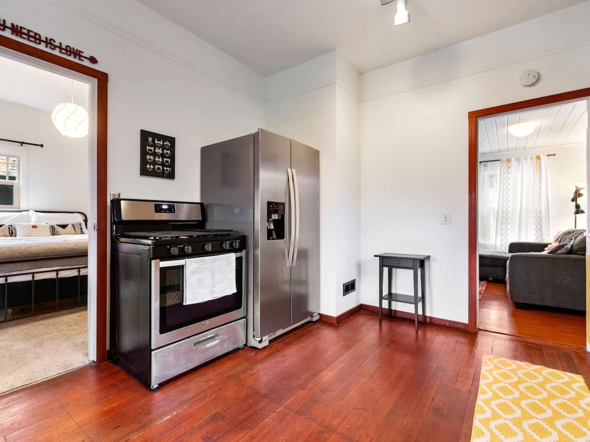 thumbnail view of a listing photo