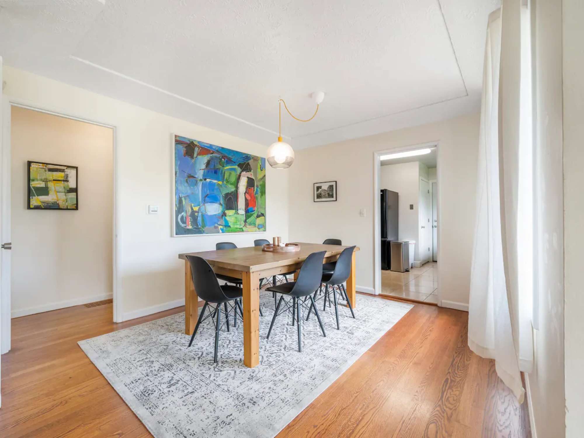 thumbnail view of a listing photo