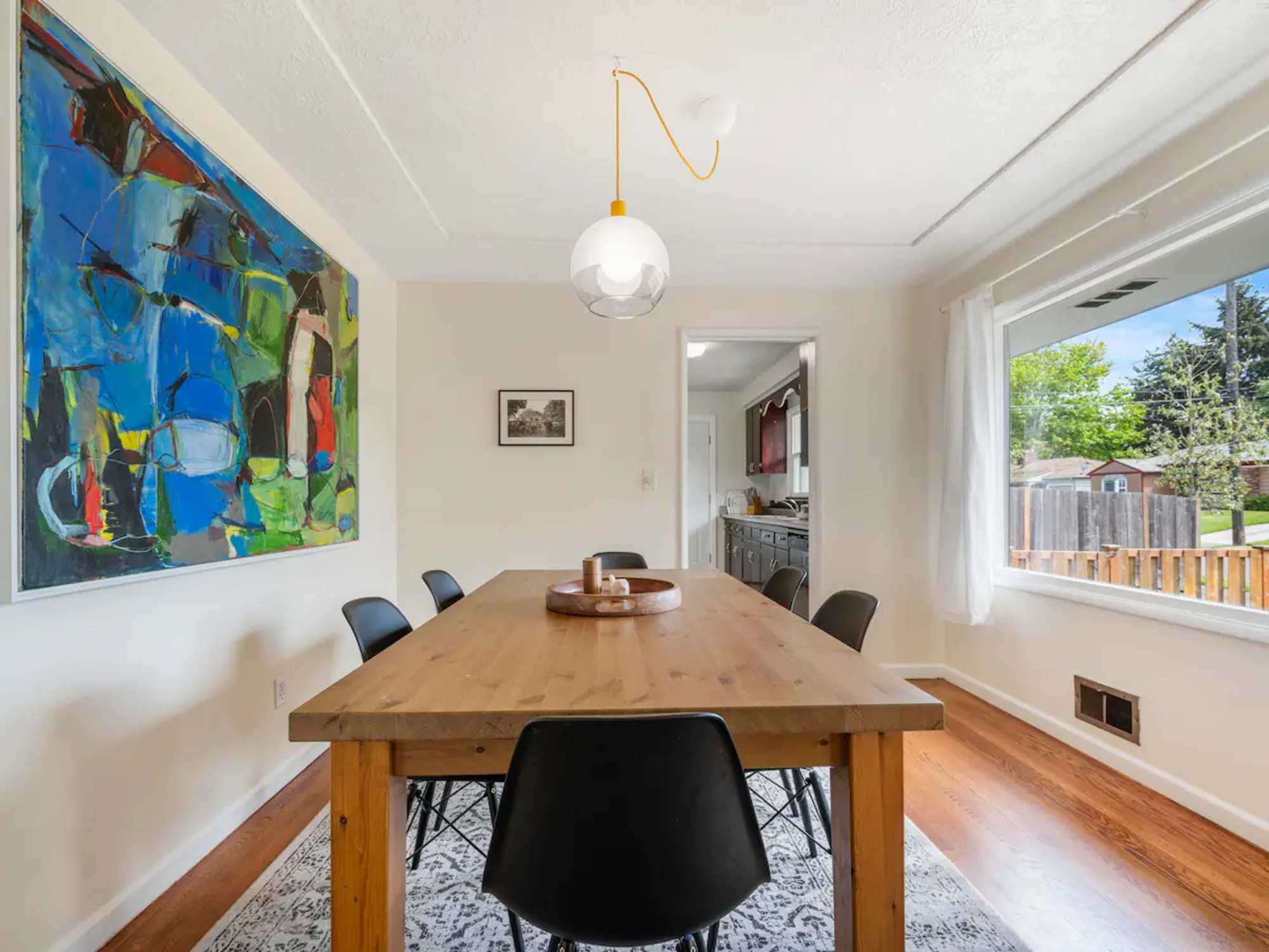 thumbnail view of a listing photo