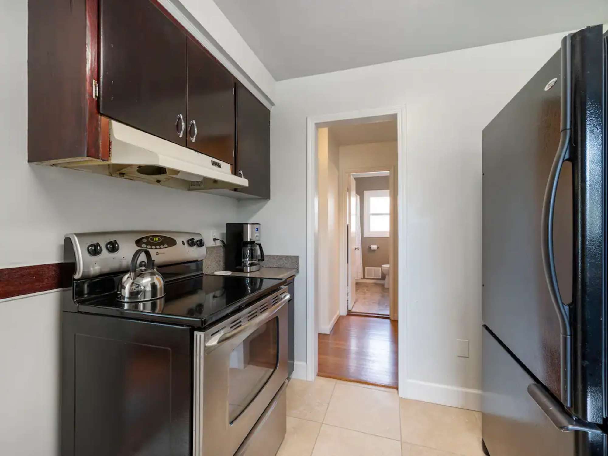 thumbnail view of a listing photo