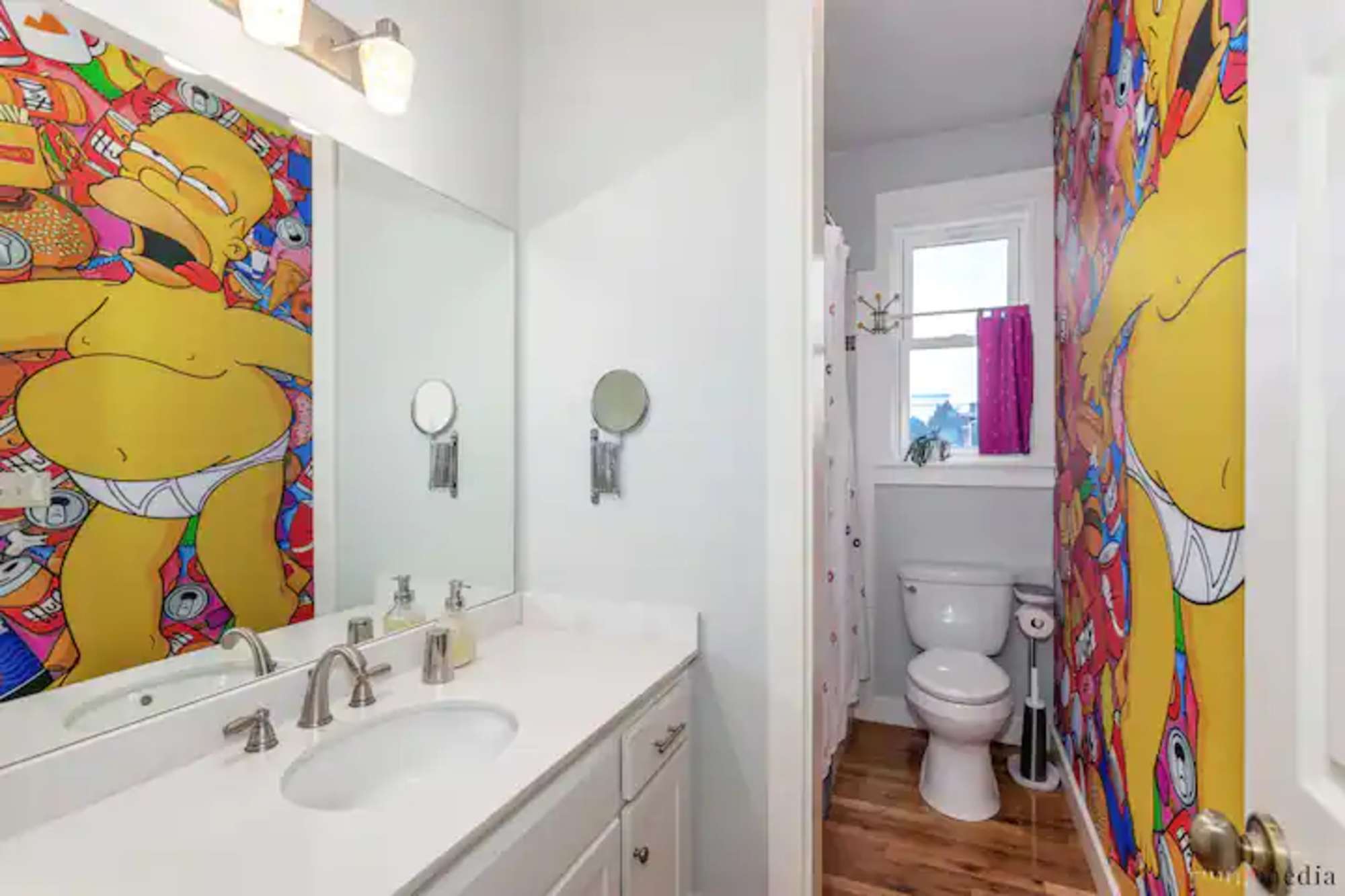 Homers Hideaway Bathroom- main level