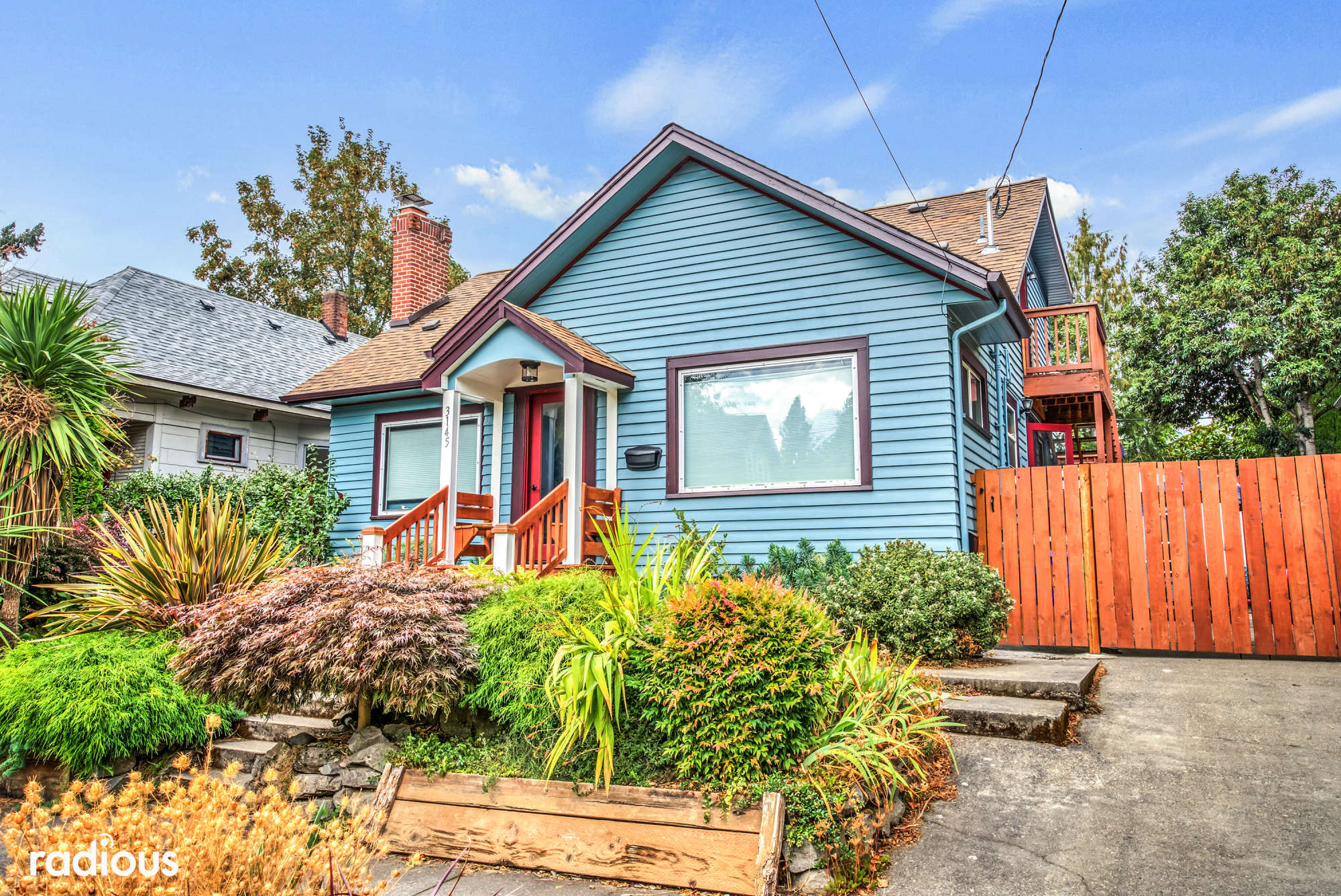 thumbnail view of a listing photo