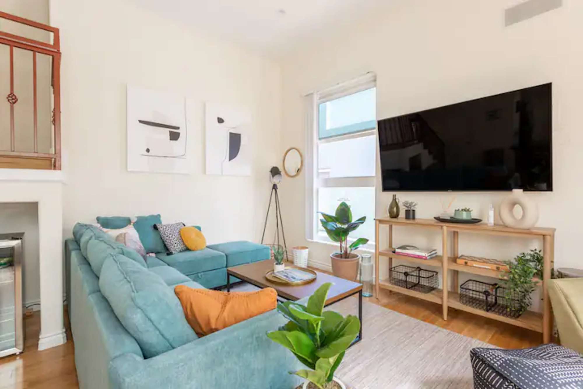 thumbnail view of a listing photo