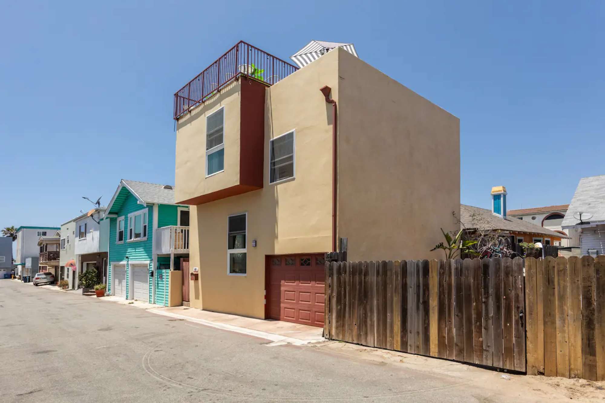 thumbnail view of a listing photo