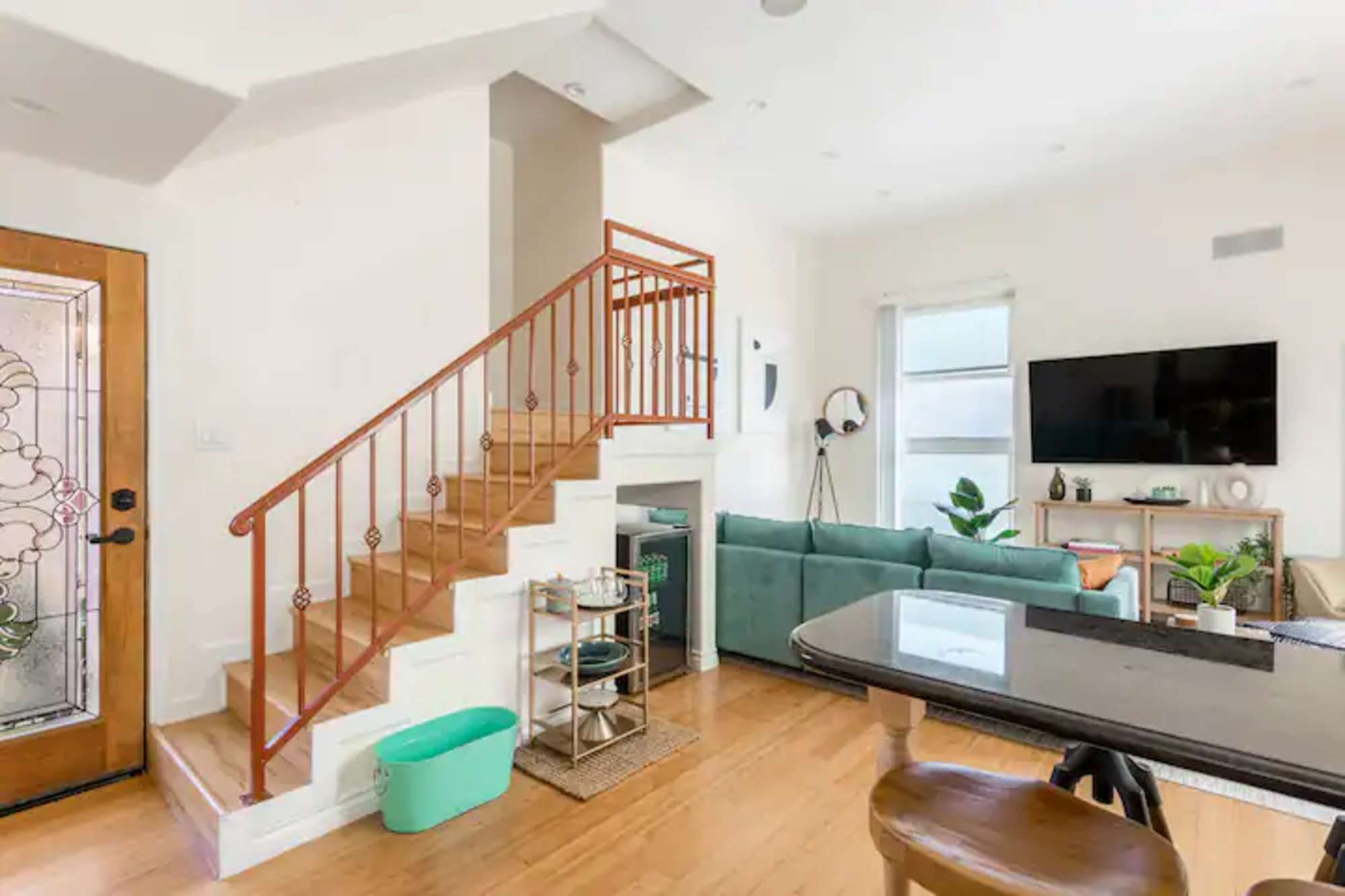 thumbnail view of a listing photo