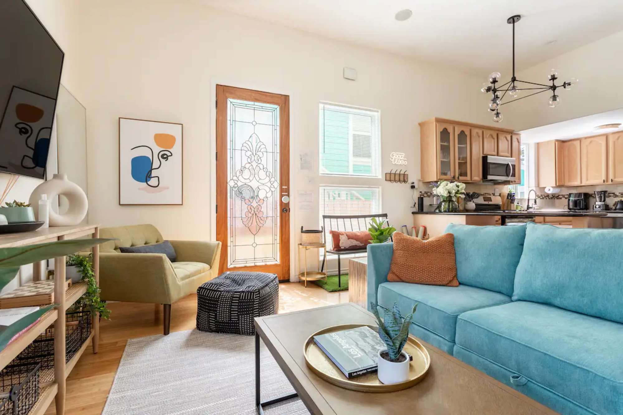 thumbnail view of a listing photo