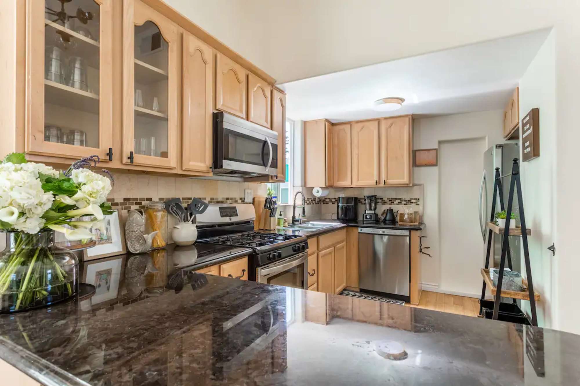 thumbnail view of a listing photo