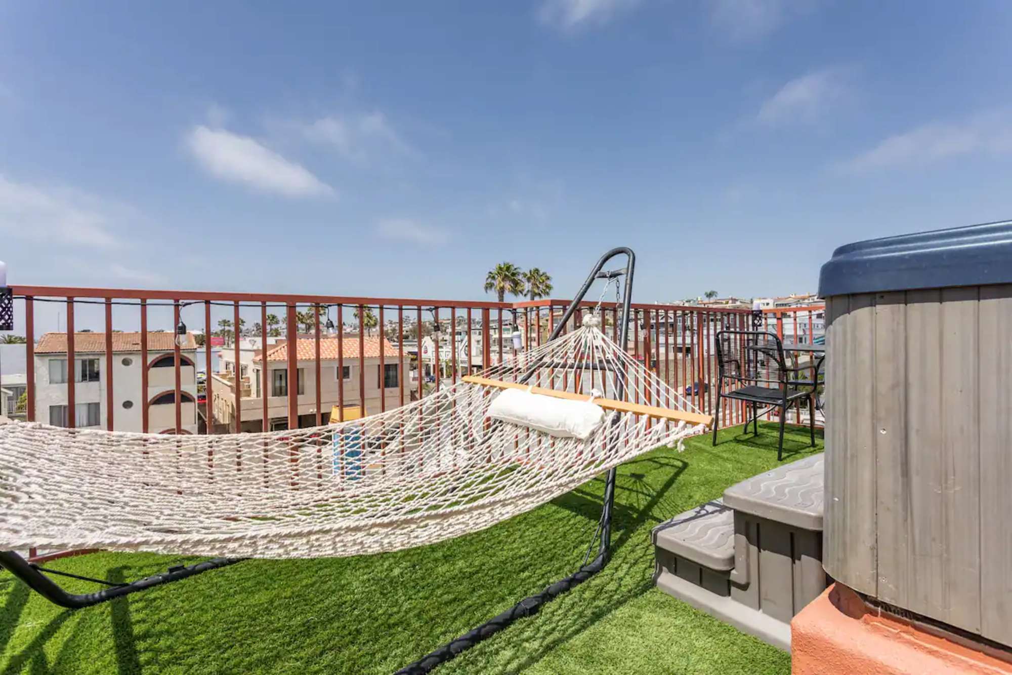 thumbnail view of a listing photo