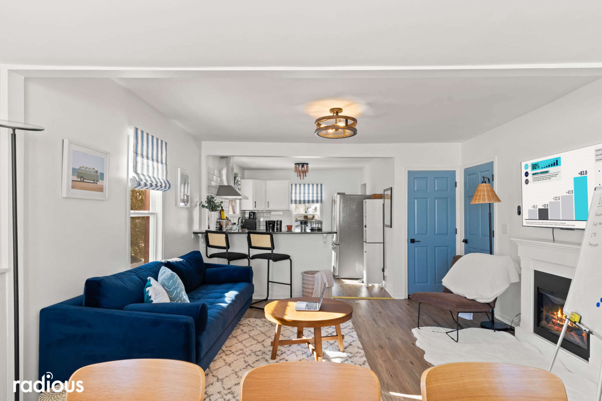 thumbnail view of a listing photo