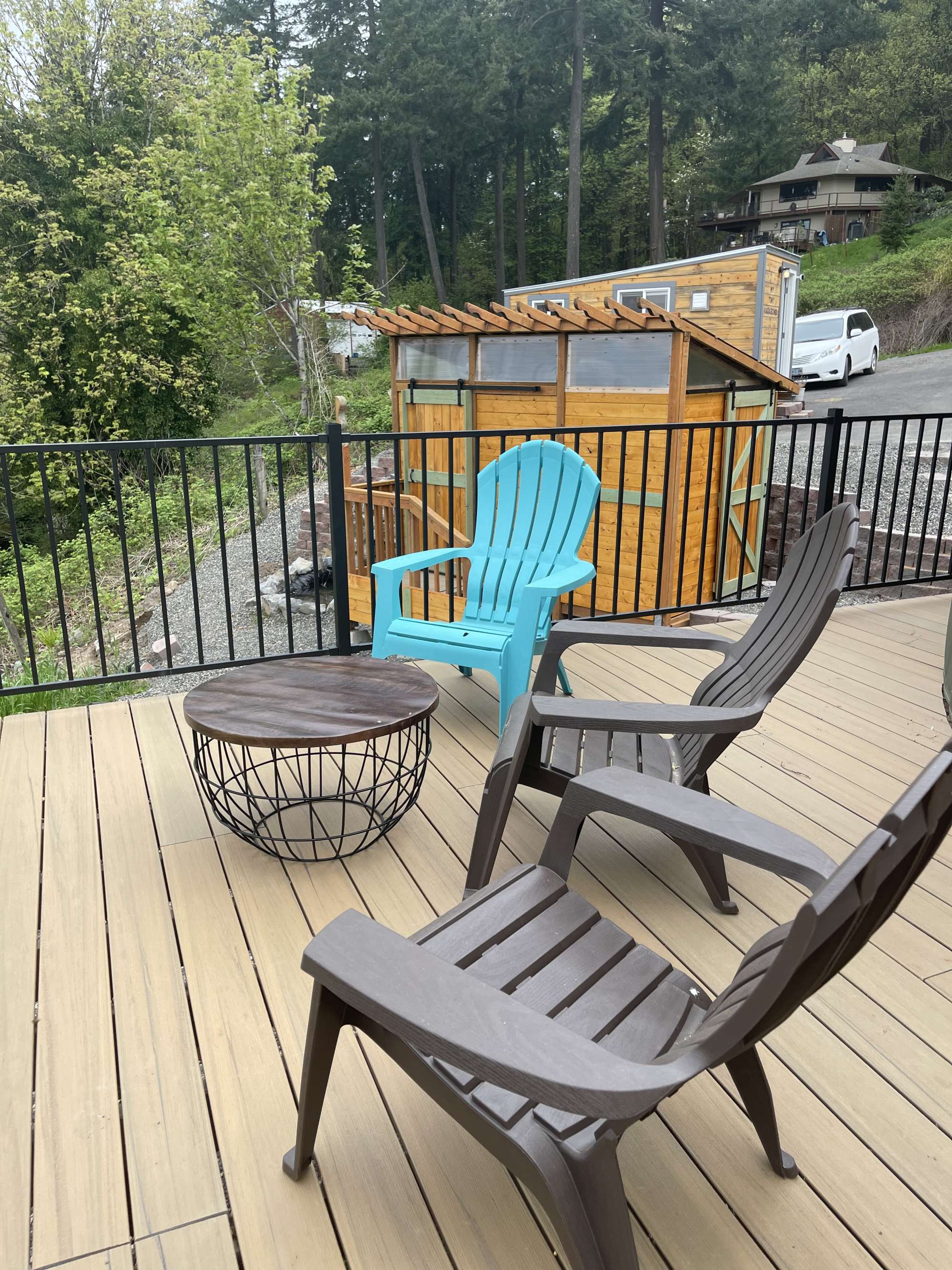 thumbnail view of a listing photo