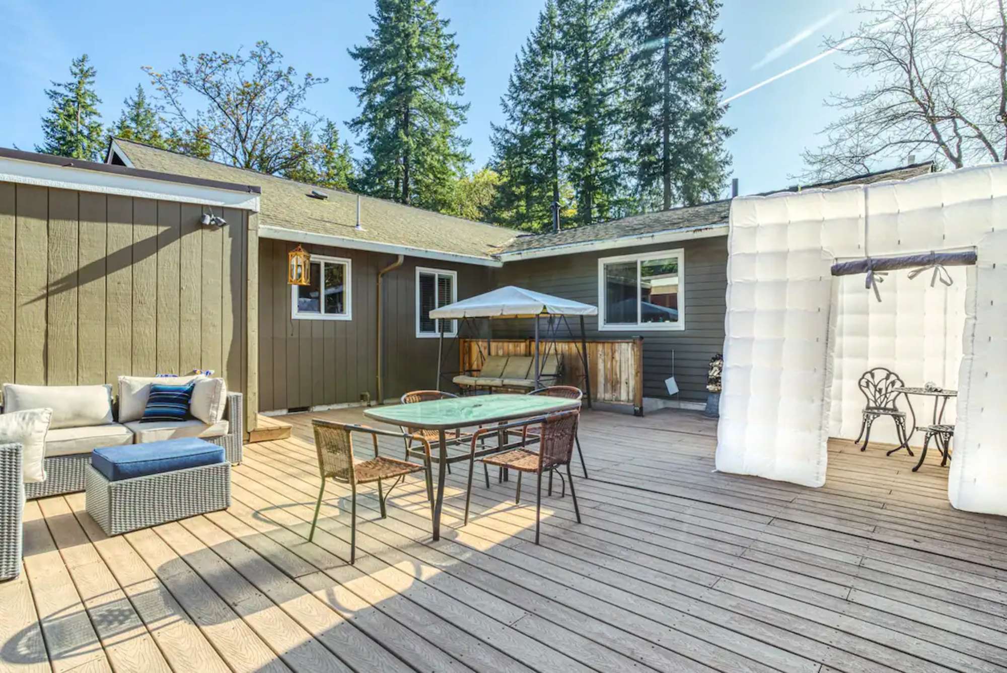 thumbnail view of a listing photo