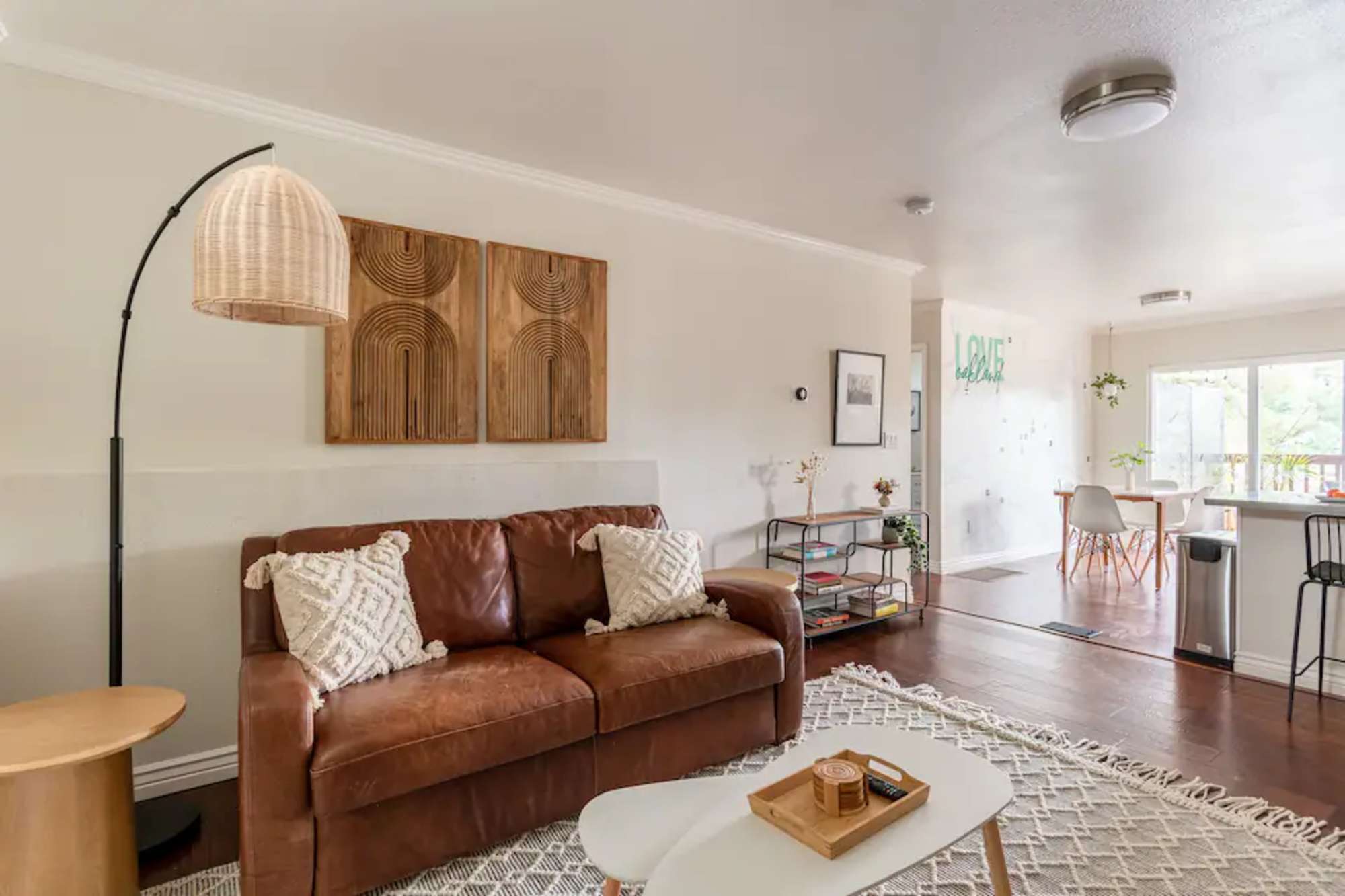 thumbnail view of a listing photo