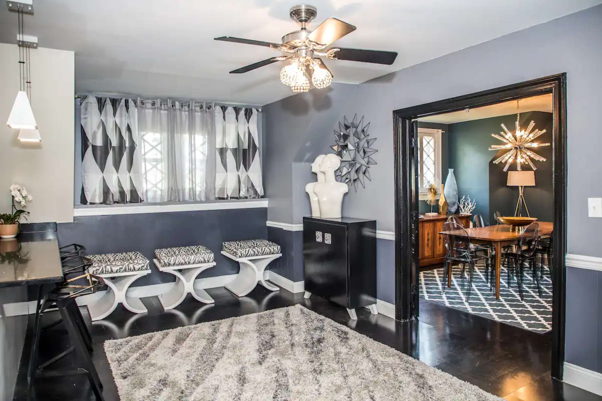 thumbnail view of a listing photo