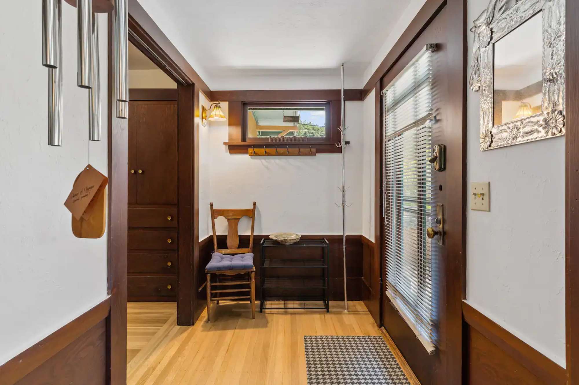 thumbnail view of a listing photo