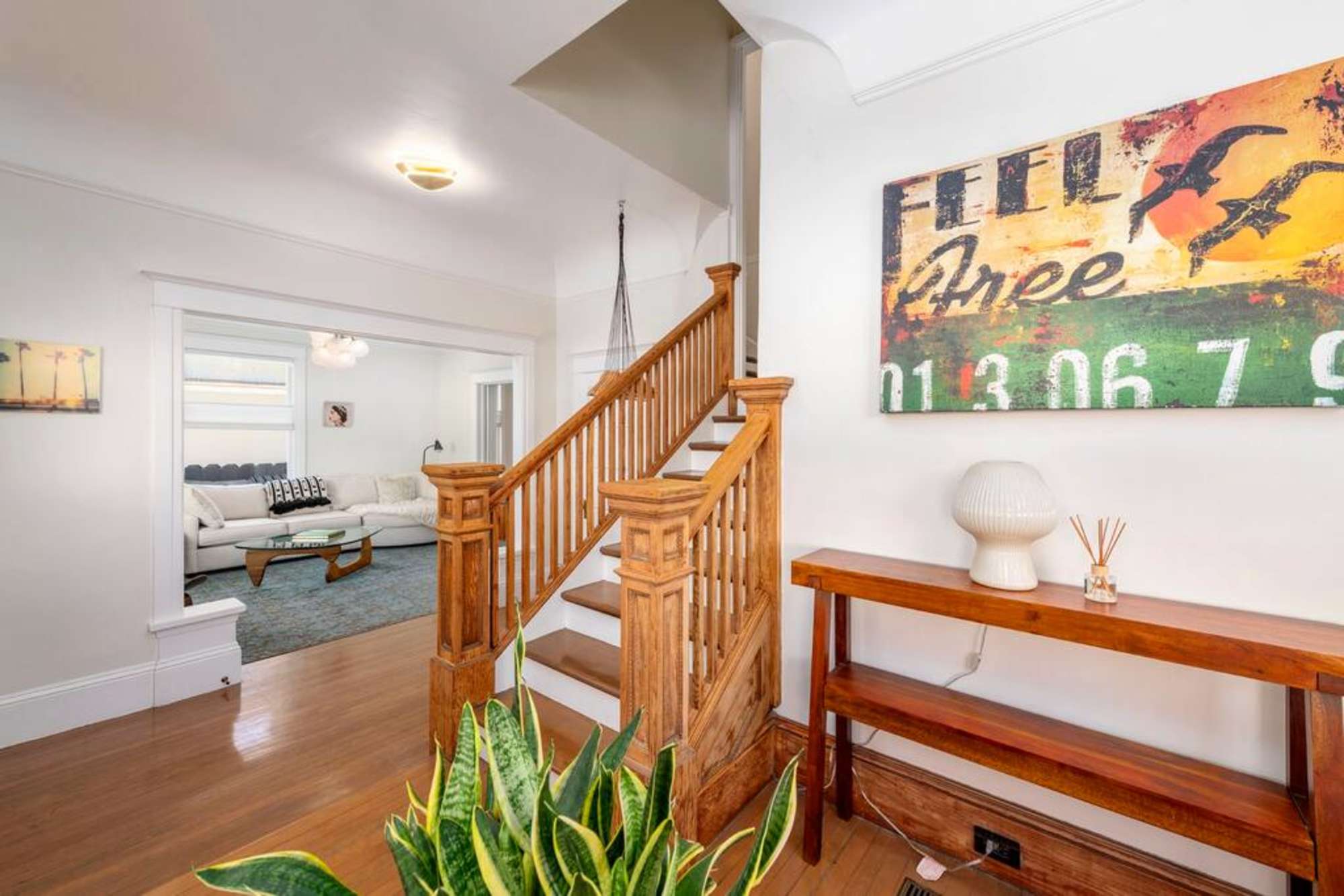 thumbnail view of a listing photo