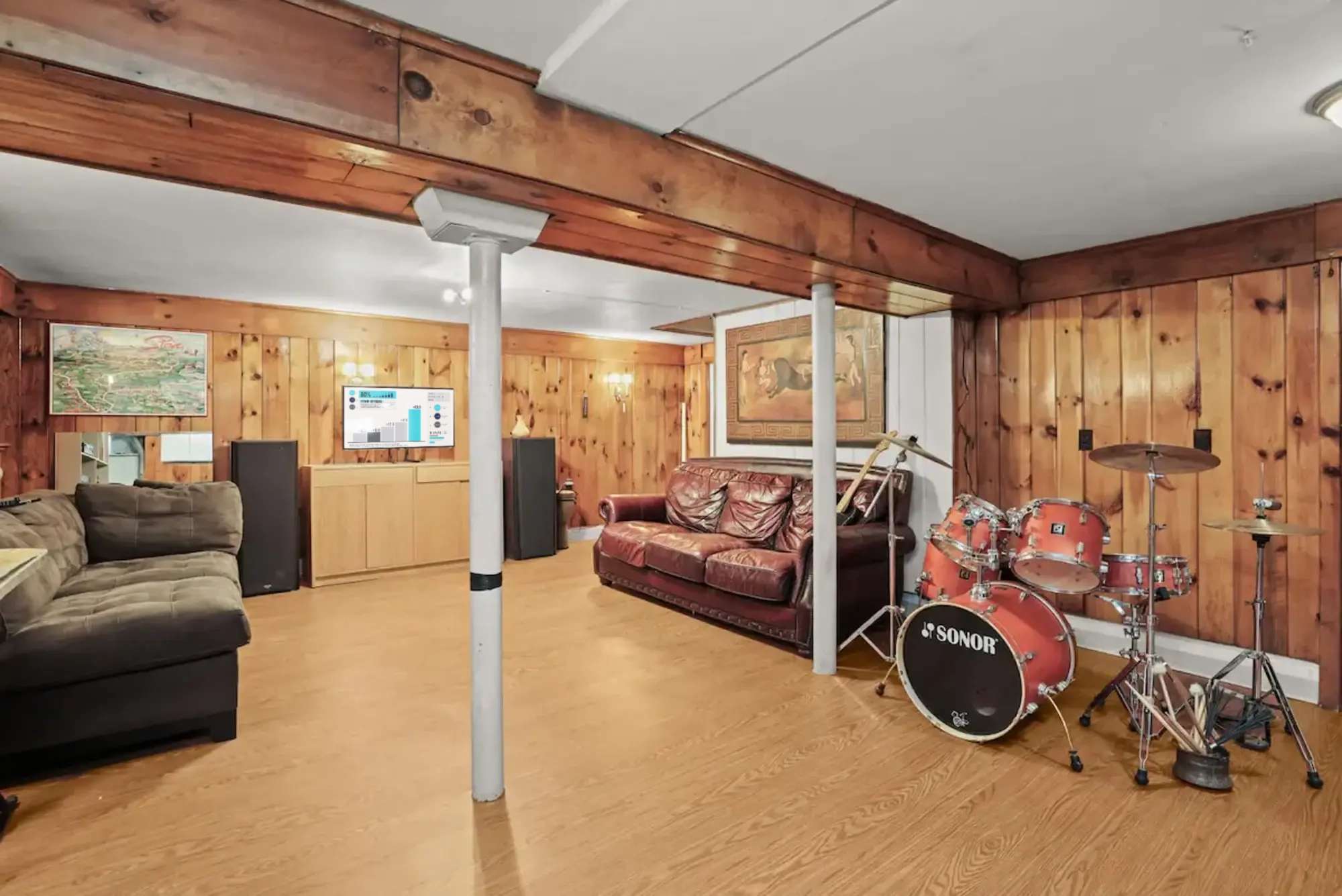 thumbnail view of a listing photo