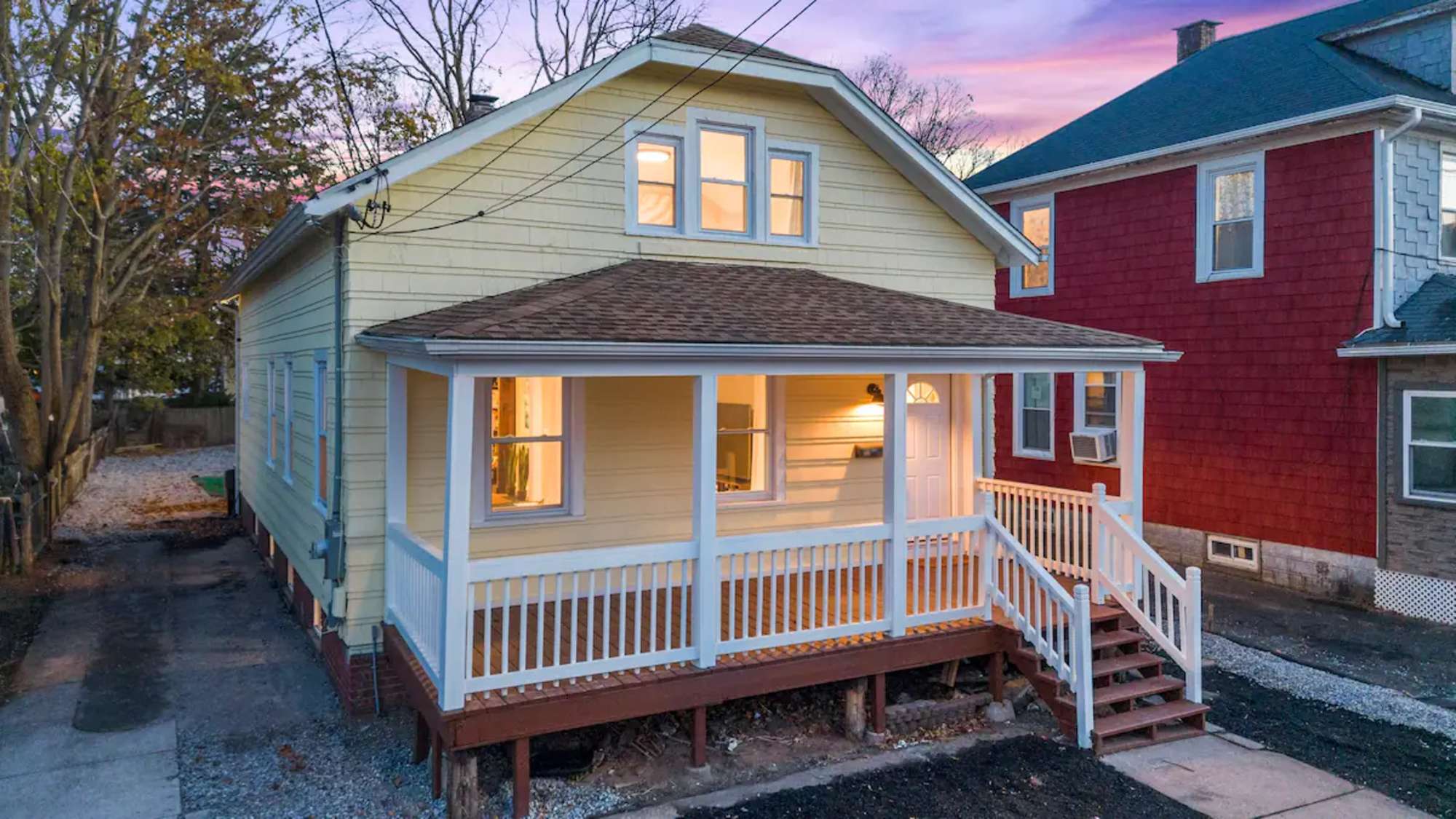 thumbnail view of a listing photo