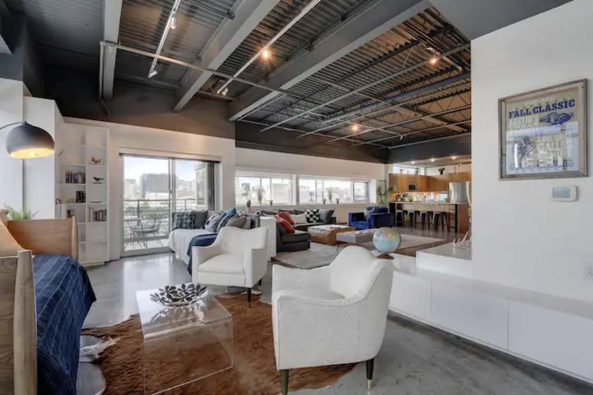 thumbnail view of a listing photo