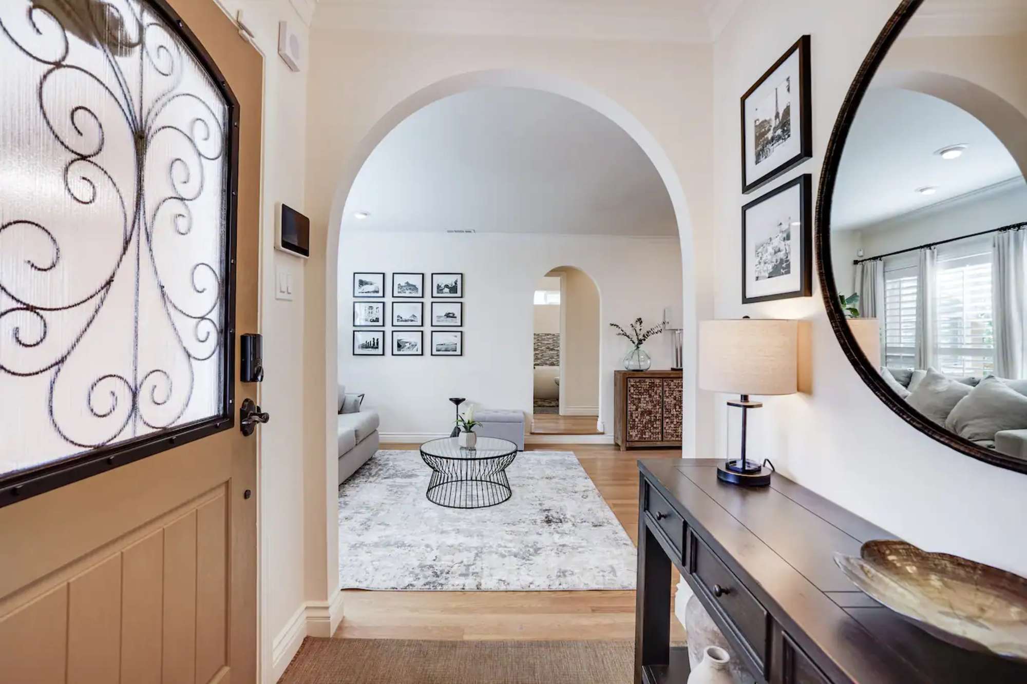 thumbnail view of a listing photo