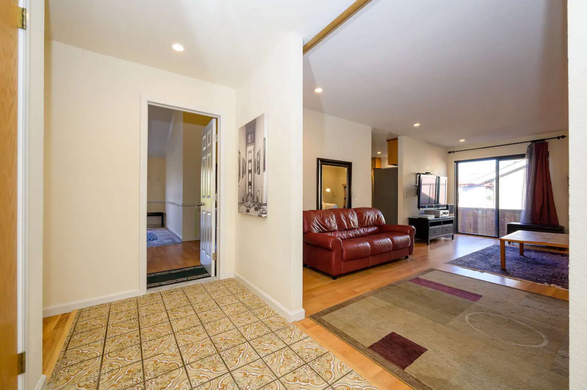 thumbnail view of a listing photo