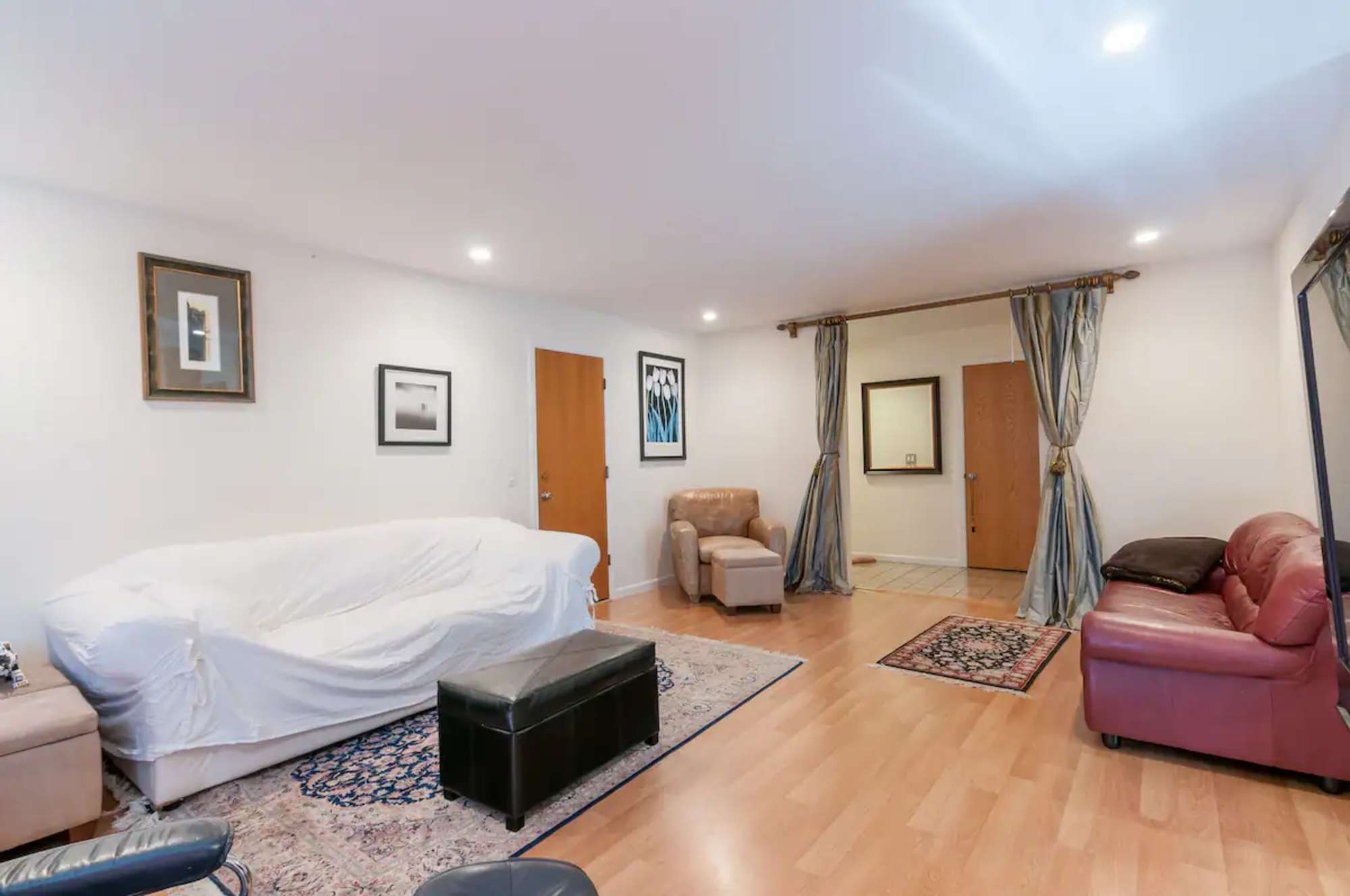thumbnail view of a listing photo