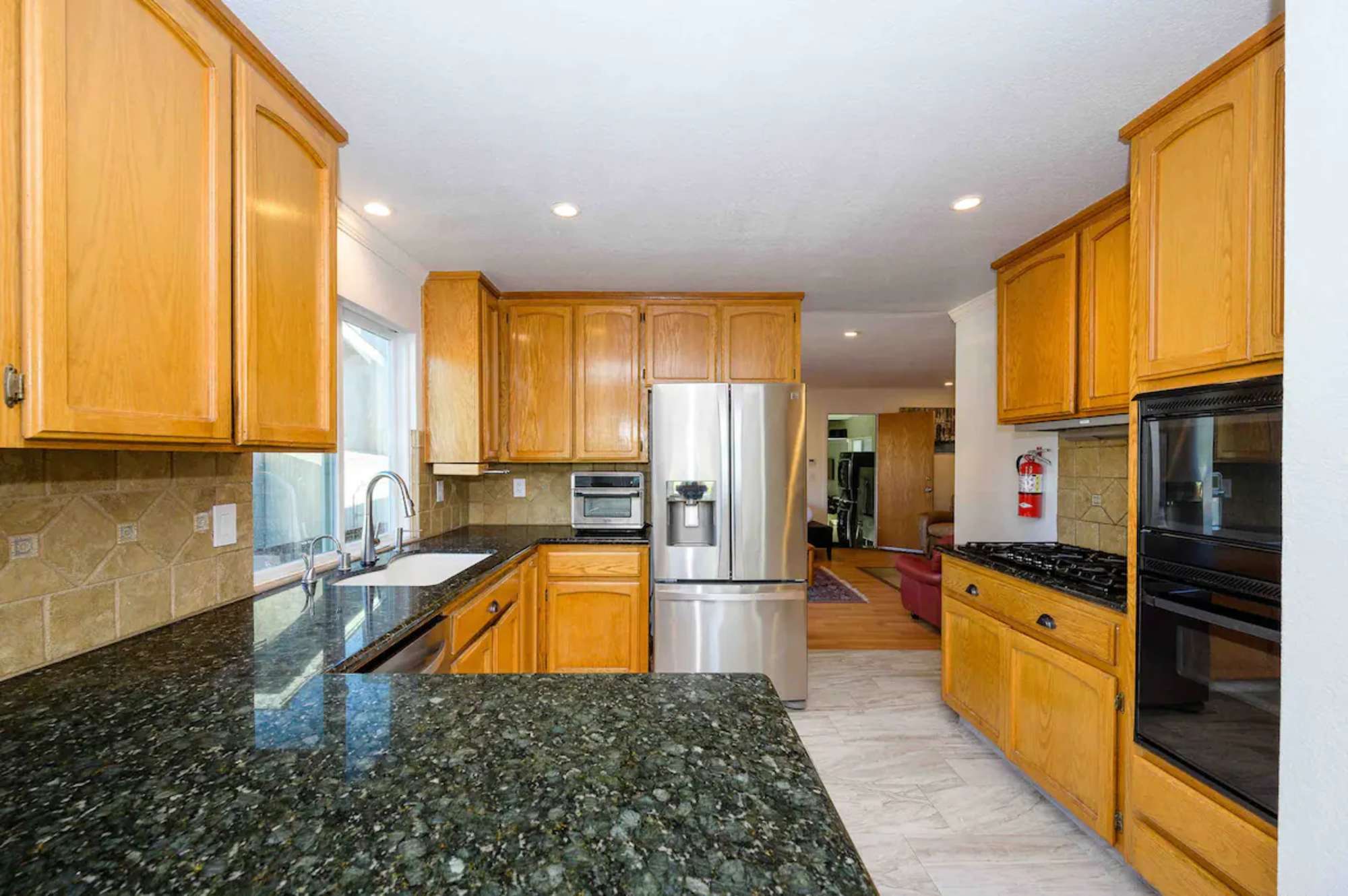 thumbnail view of a listing photo