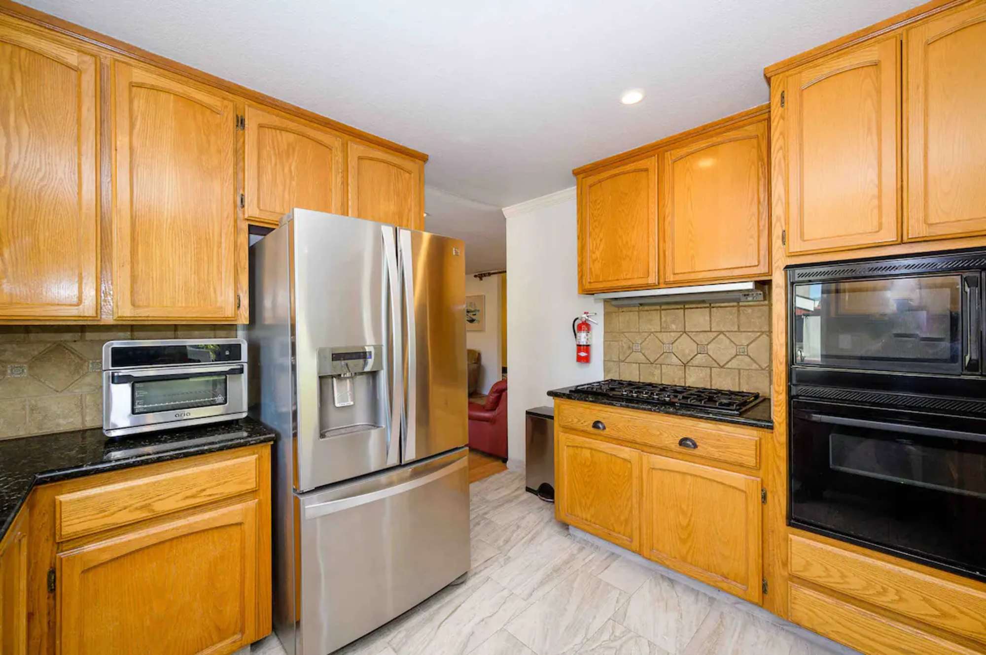 thumbnail view of a listing photo