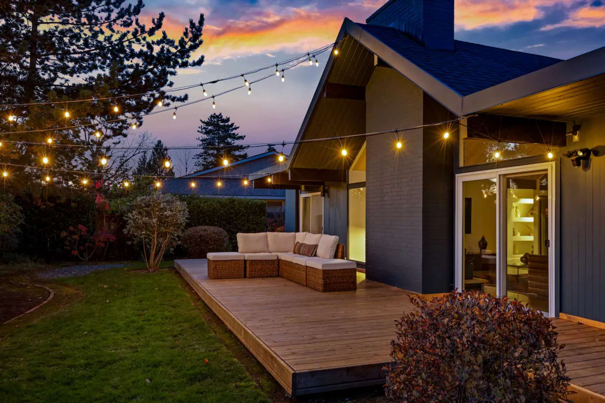 thumbnail view of a listing photo