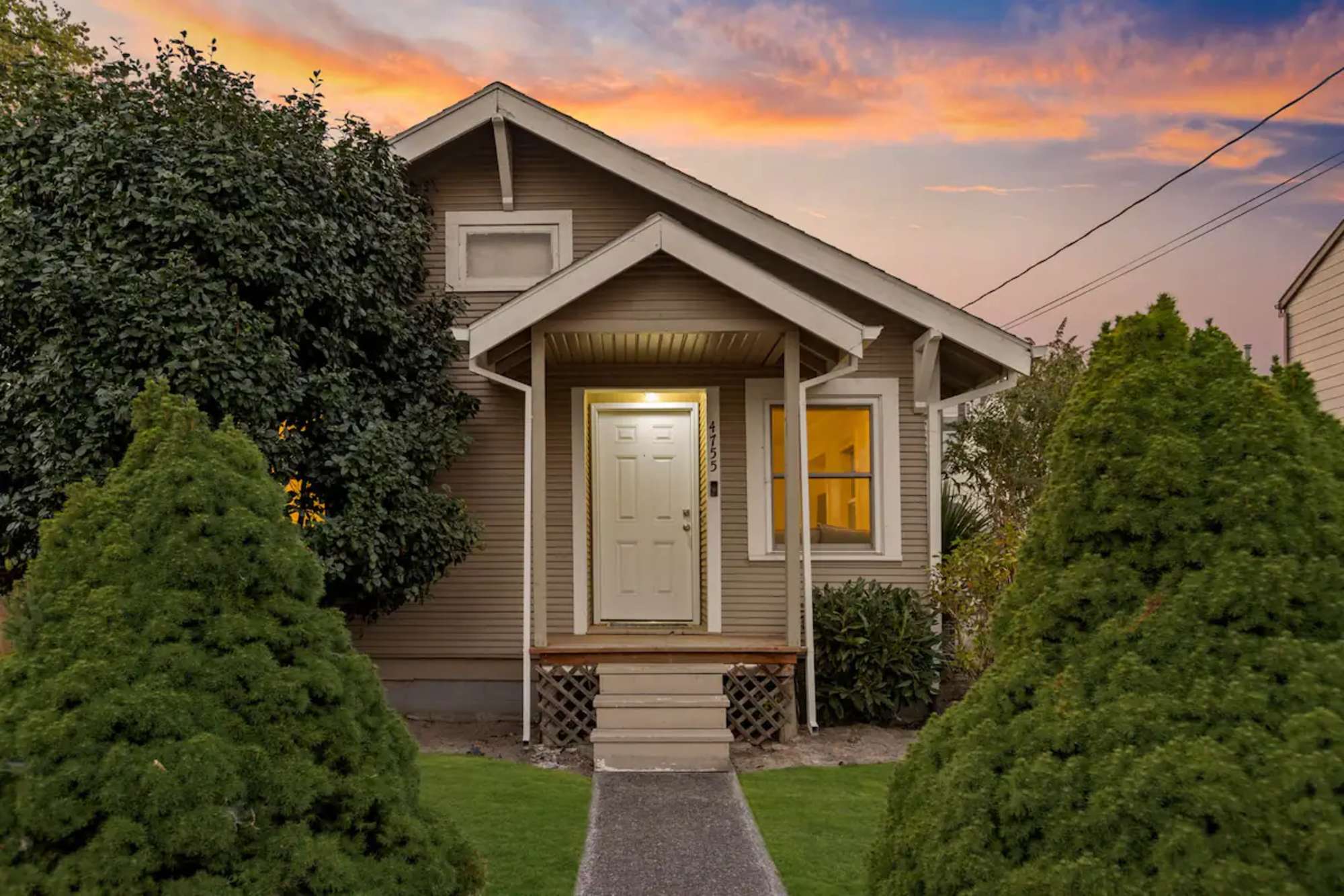 thumbnail view of a listing photo