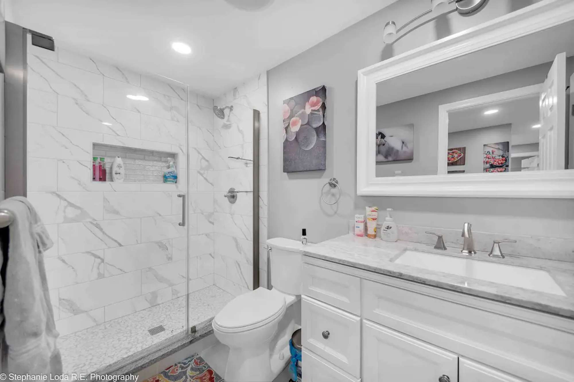 thumbnail view of a listing photo