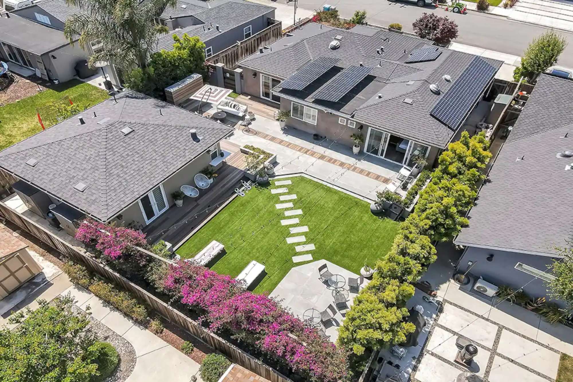 thumbnail view of a listing photo
