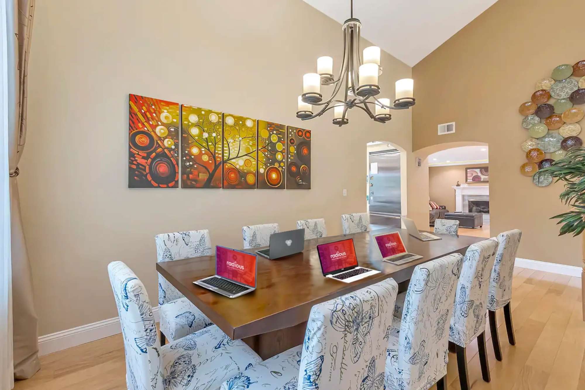 thumbnail view of a listing photo