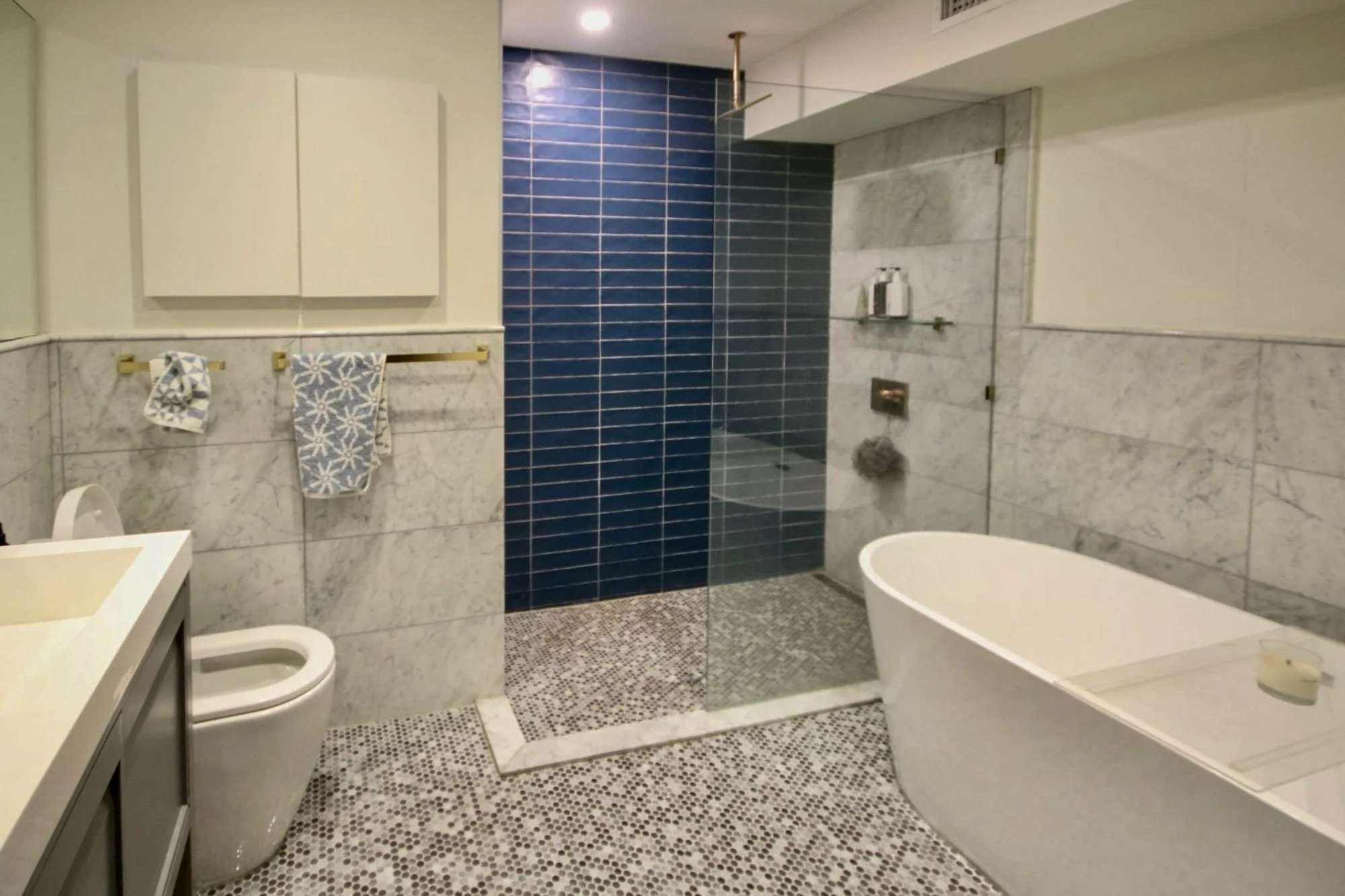thumbnail view of a listing photo