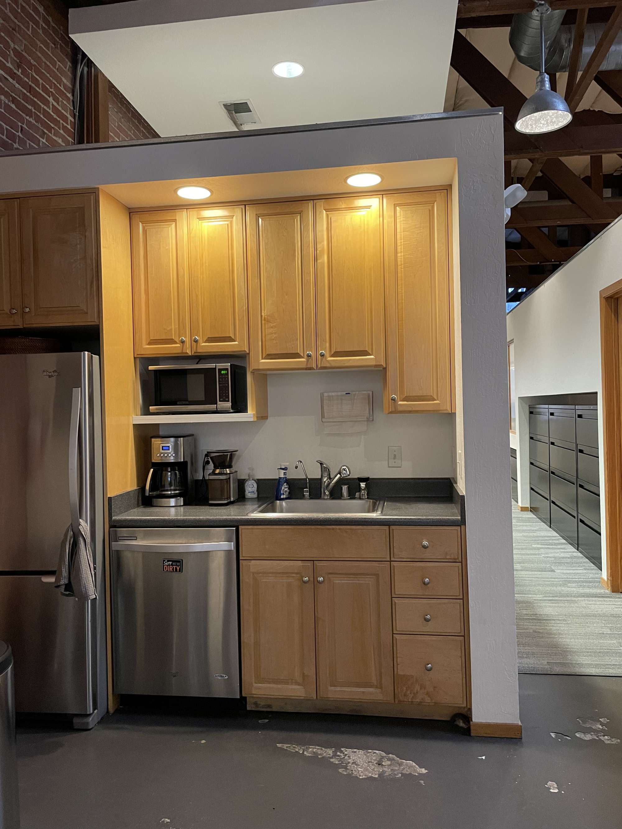 thumbnail view of a listing photo