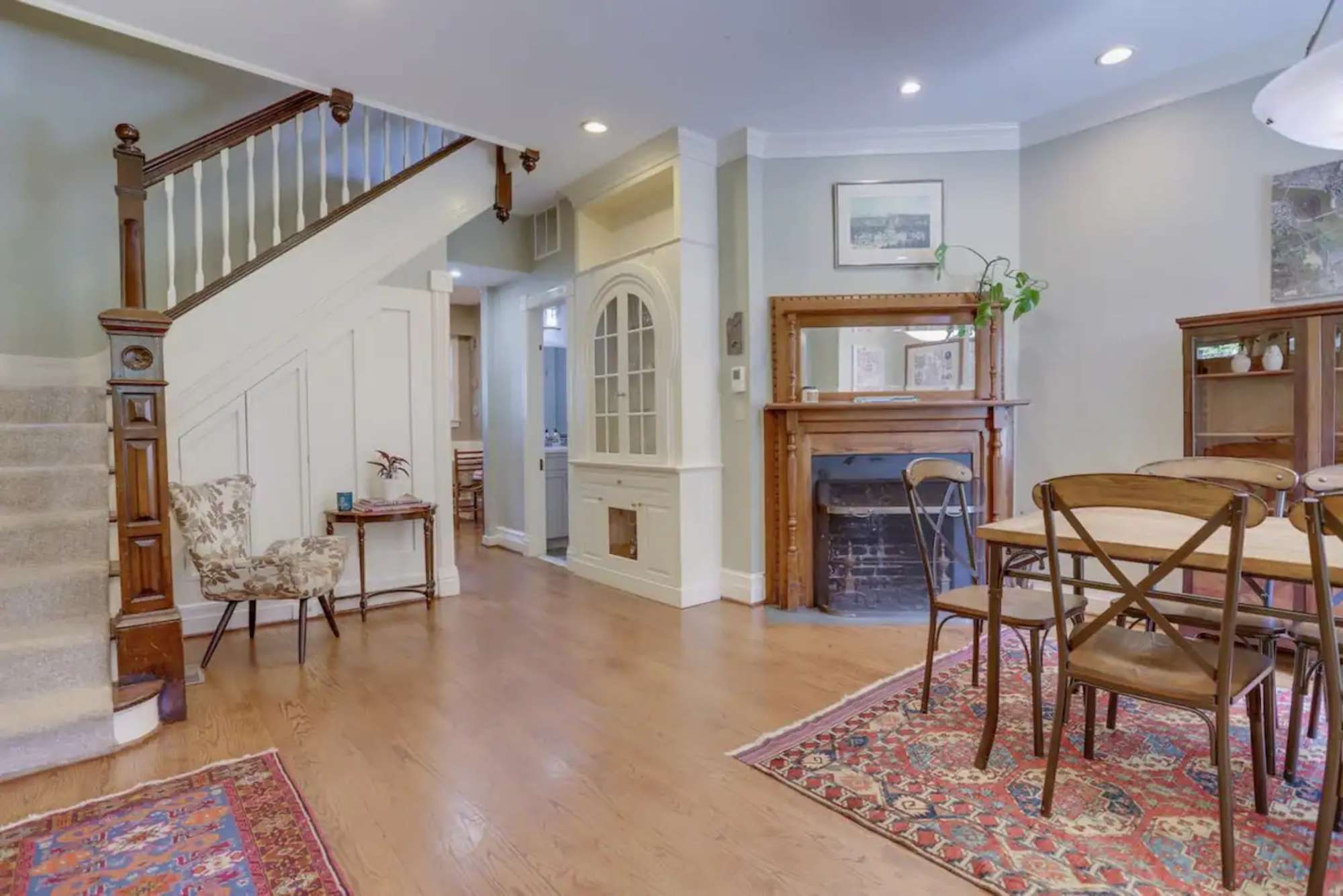 thumbnail view of a listing photo