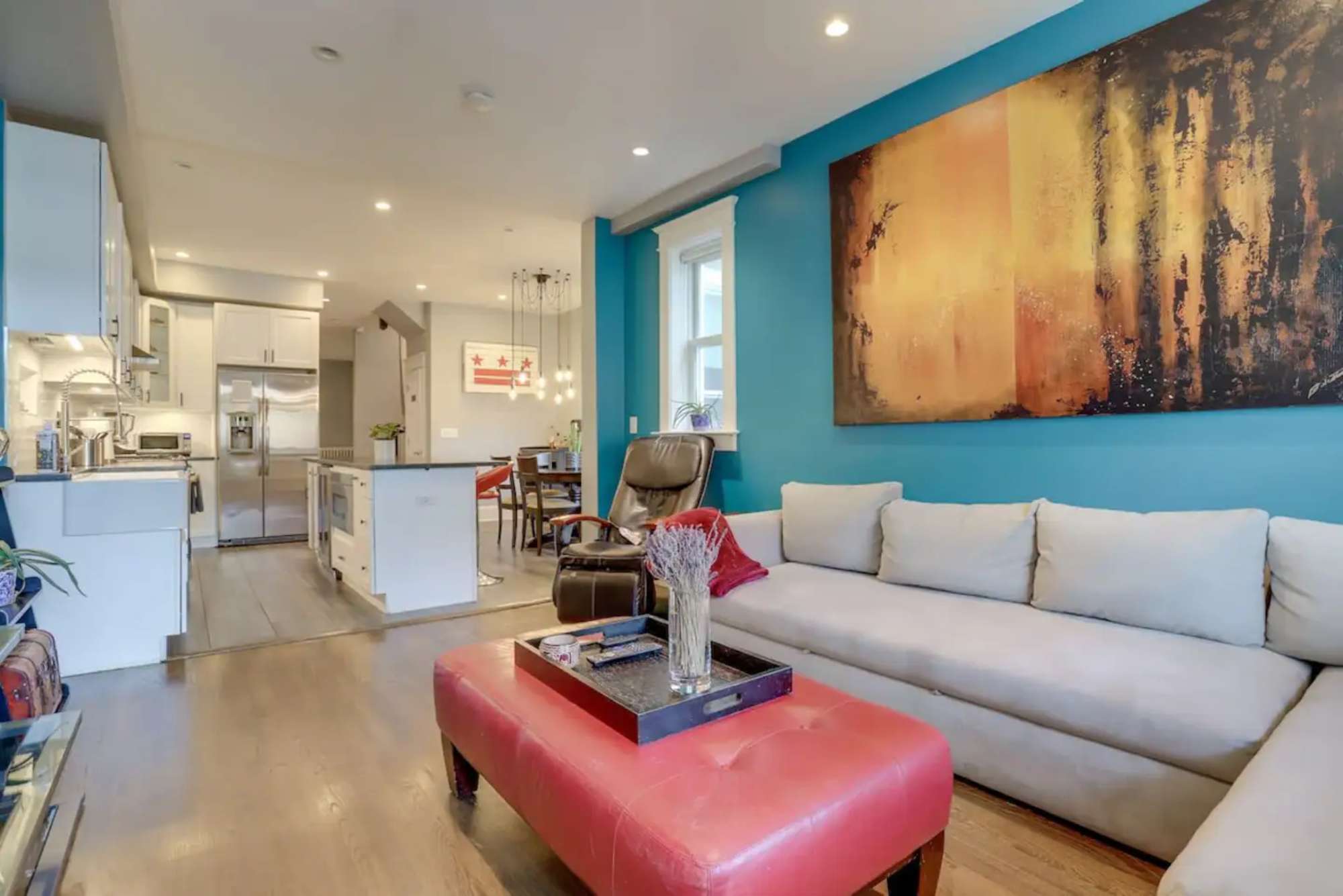 thumbnail view of a listing photo