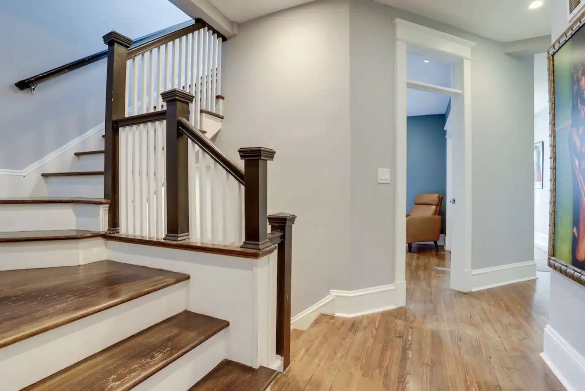 thumbnail view of a listing photo