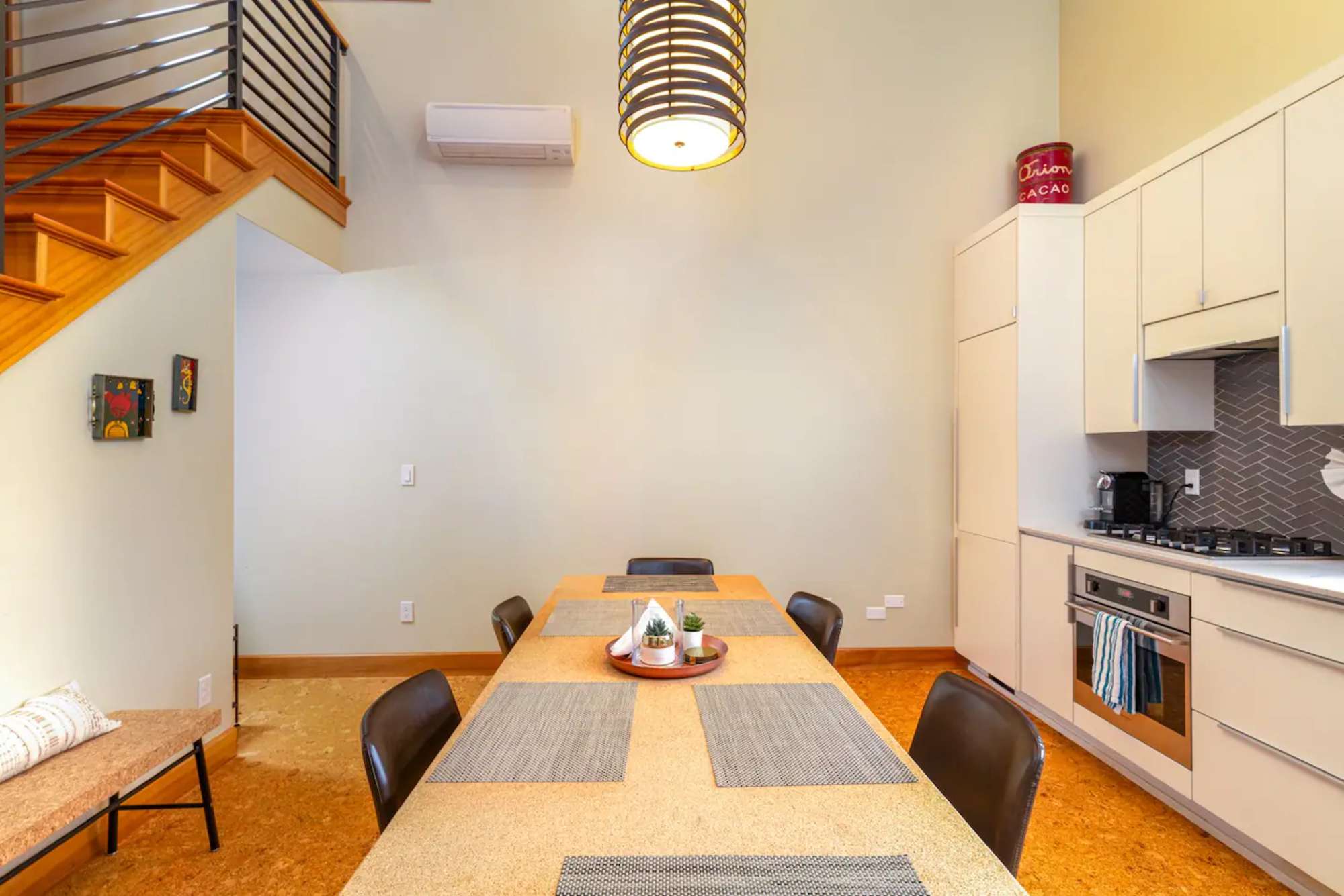 thumbnail view of a listing photo