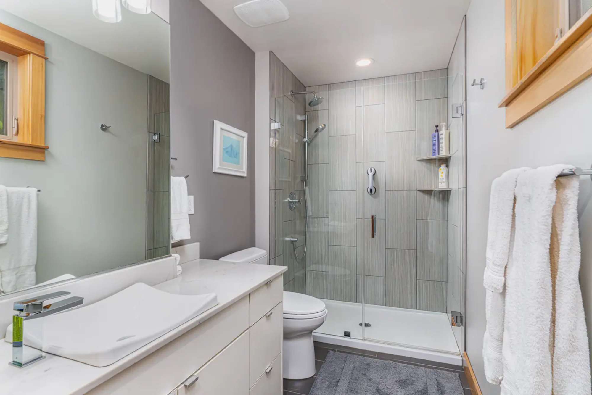 thumbnail view of a listing photo