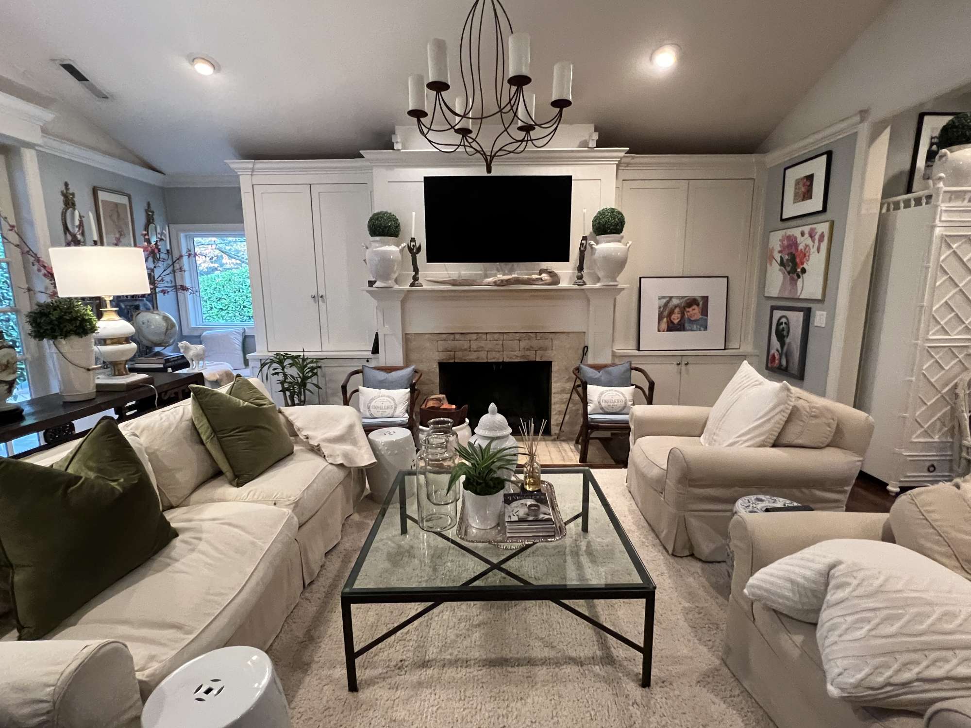 thumbnail view of a listing photo