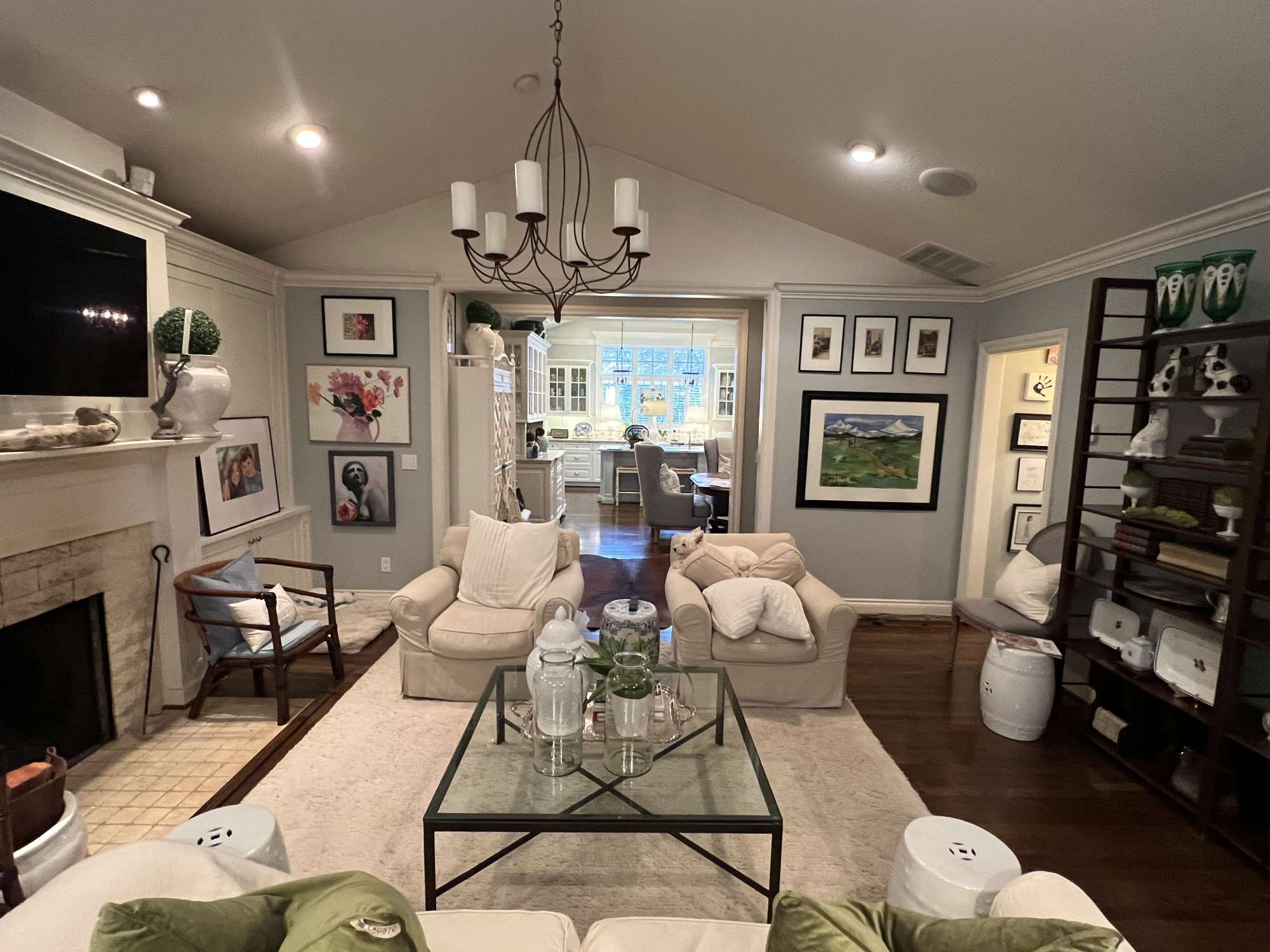 thumbnail view of a listing photo