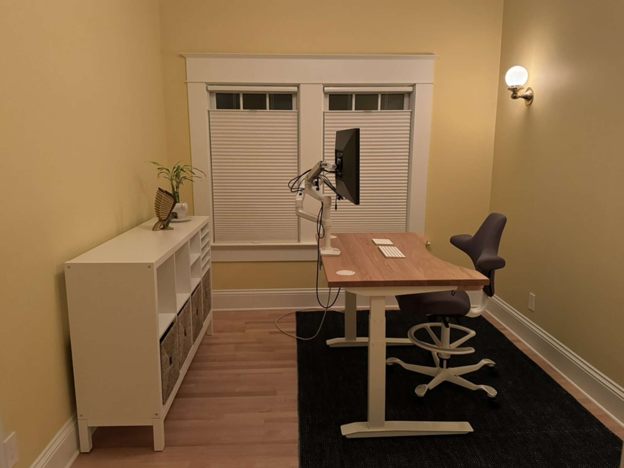 thumbnail view of a listing photo