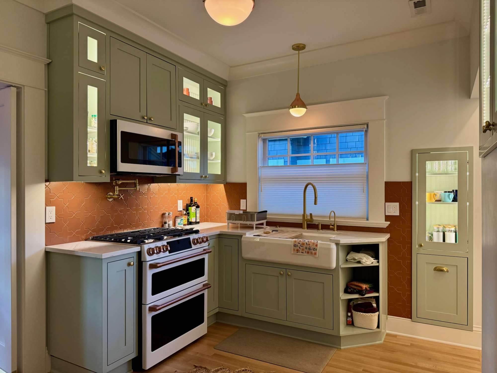 thumbnail view of a listing photo