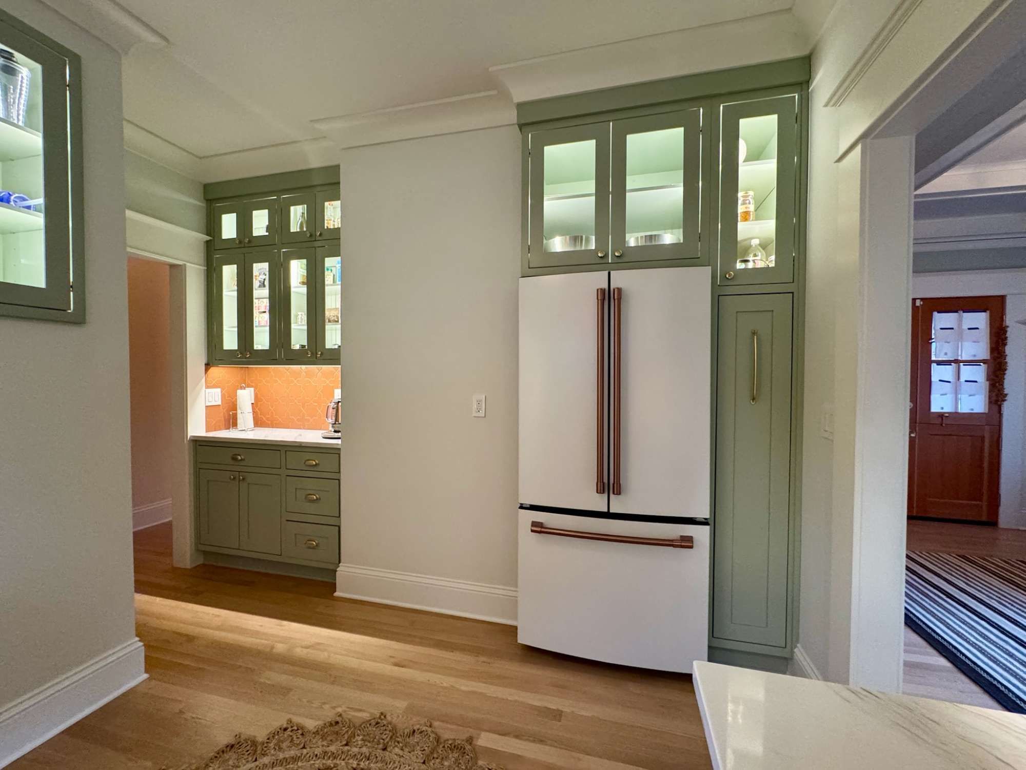 thumbnail view of a listing photo