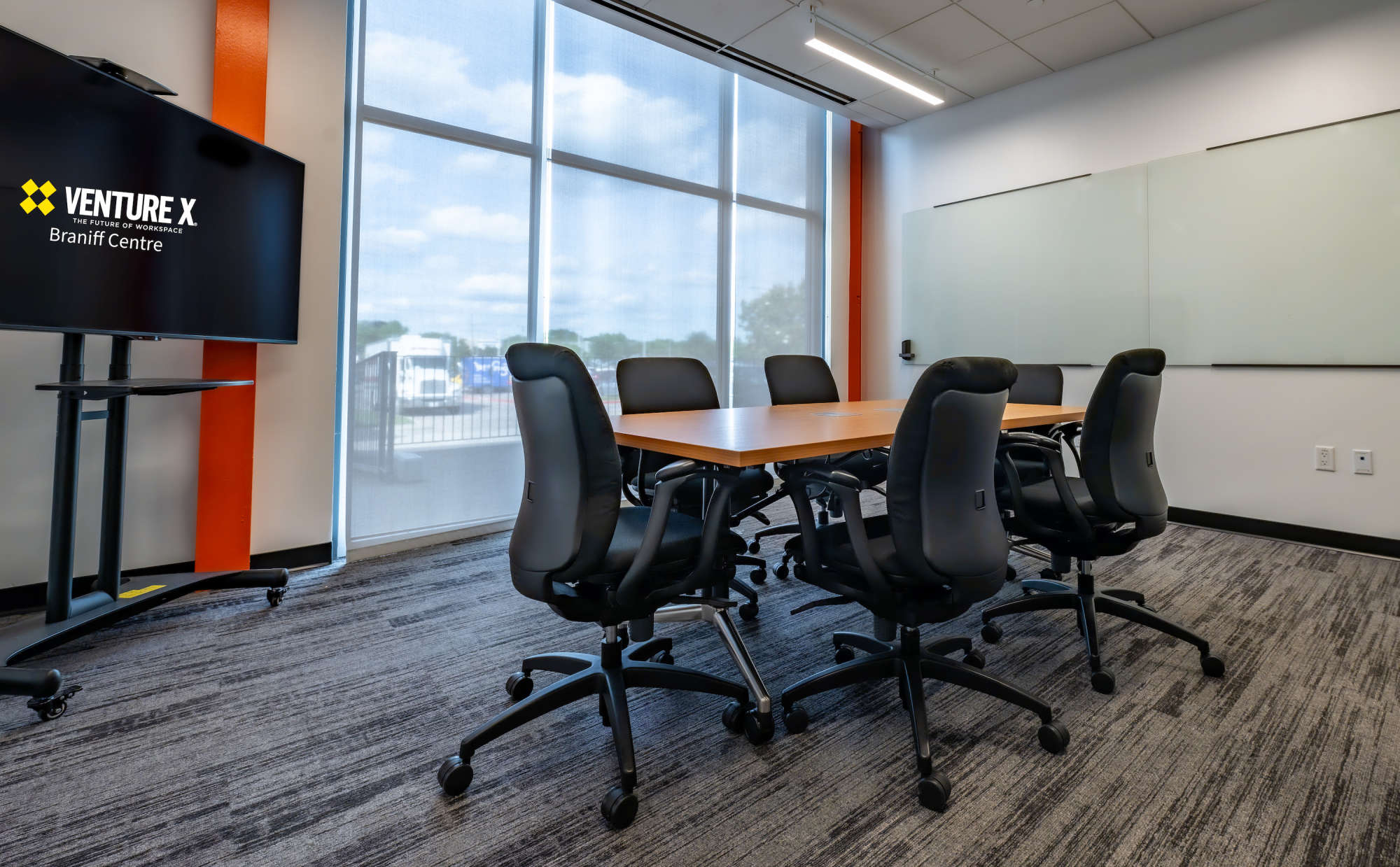 Arrivals Meeting room