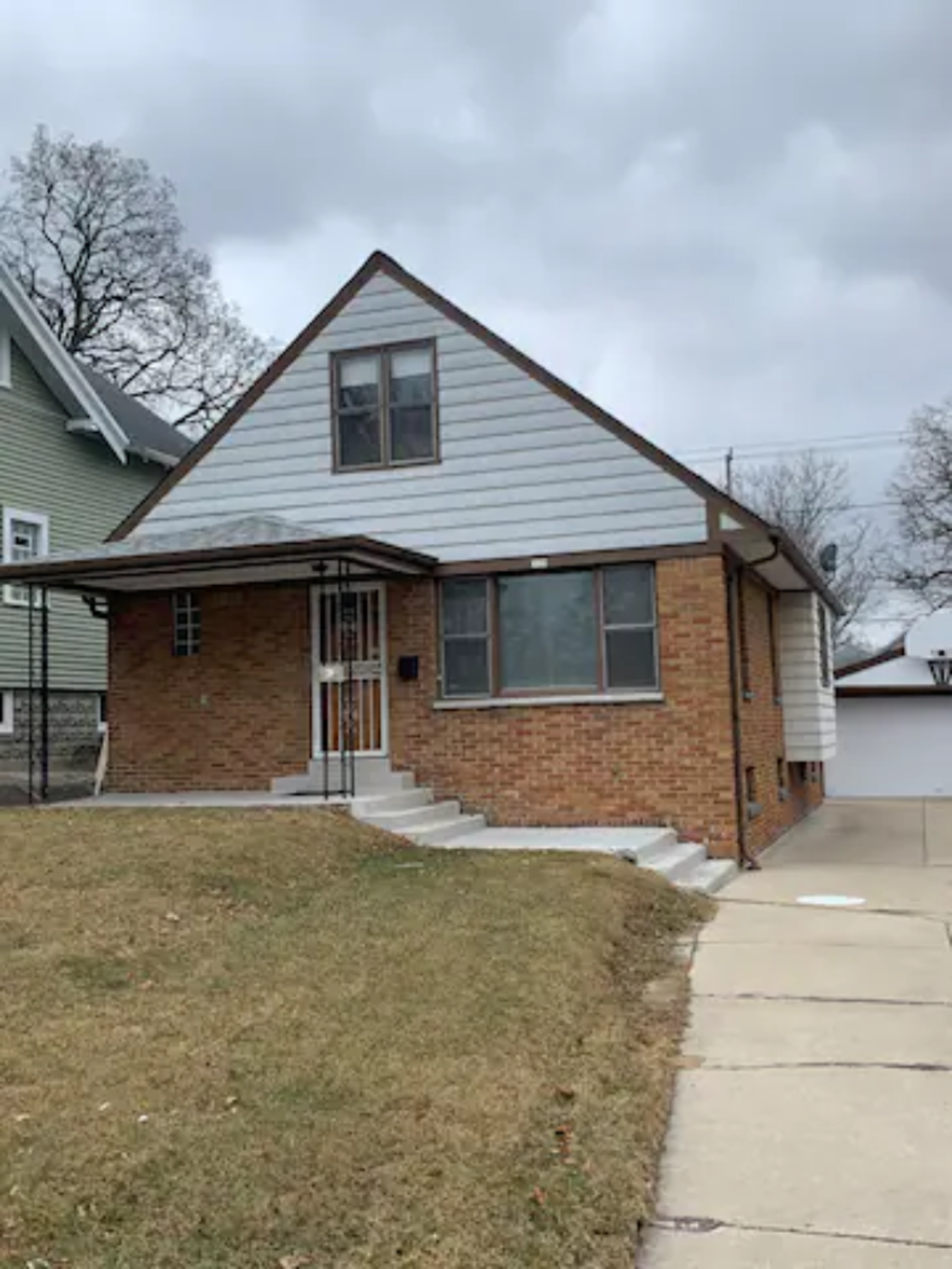 Front of house and long driveway for off street parking